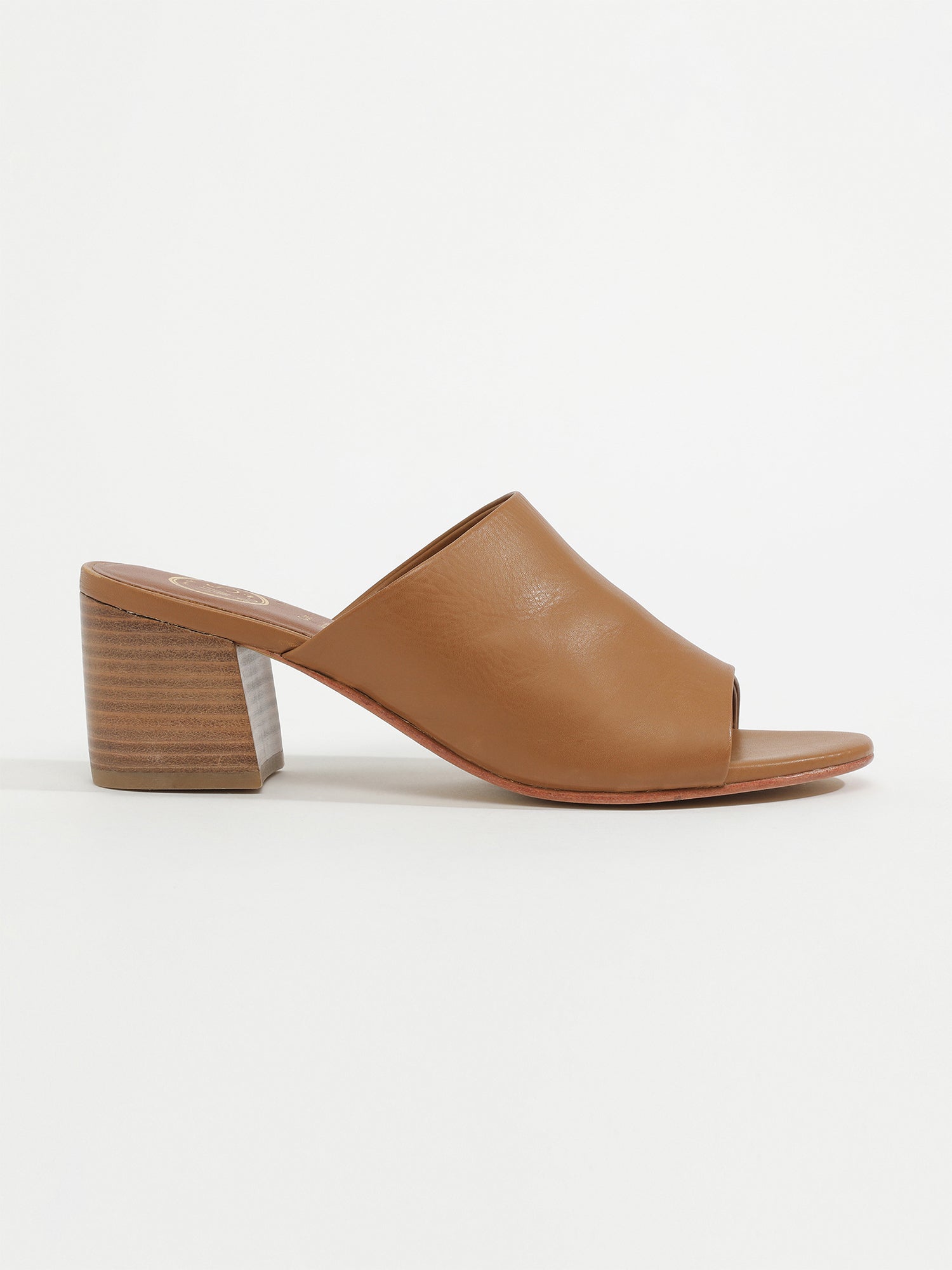 KLERVI sandales en cuir camel