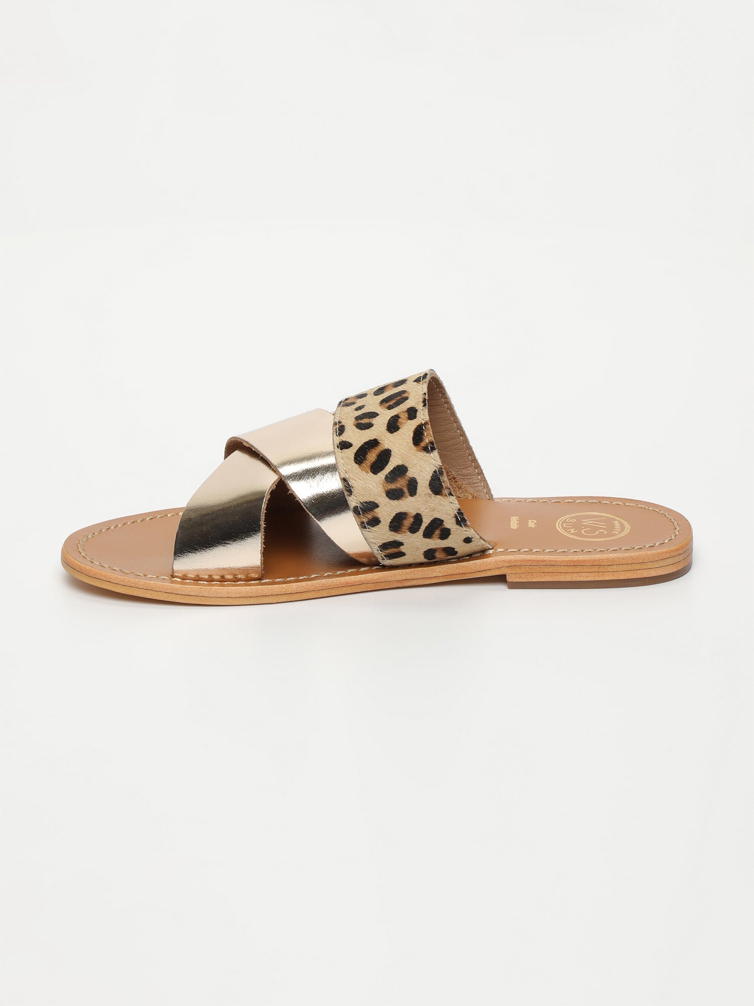 CHLEO mules animal en cuir or foncé et léopard