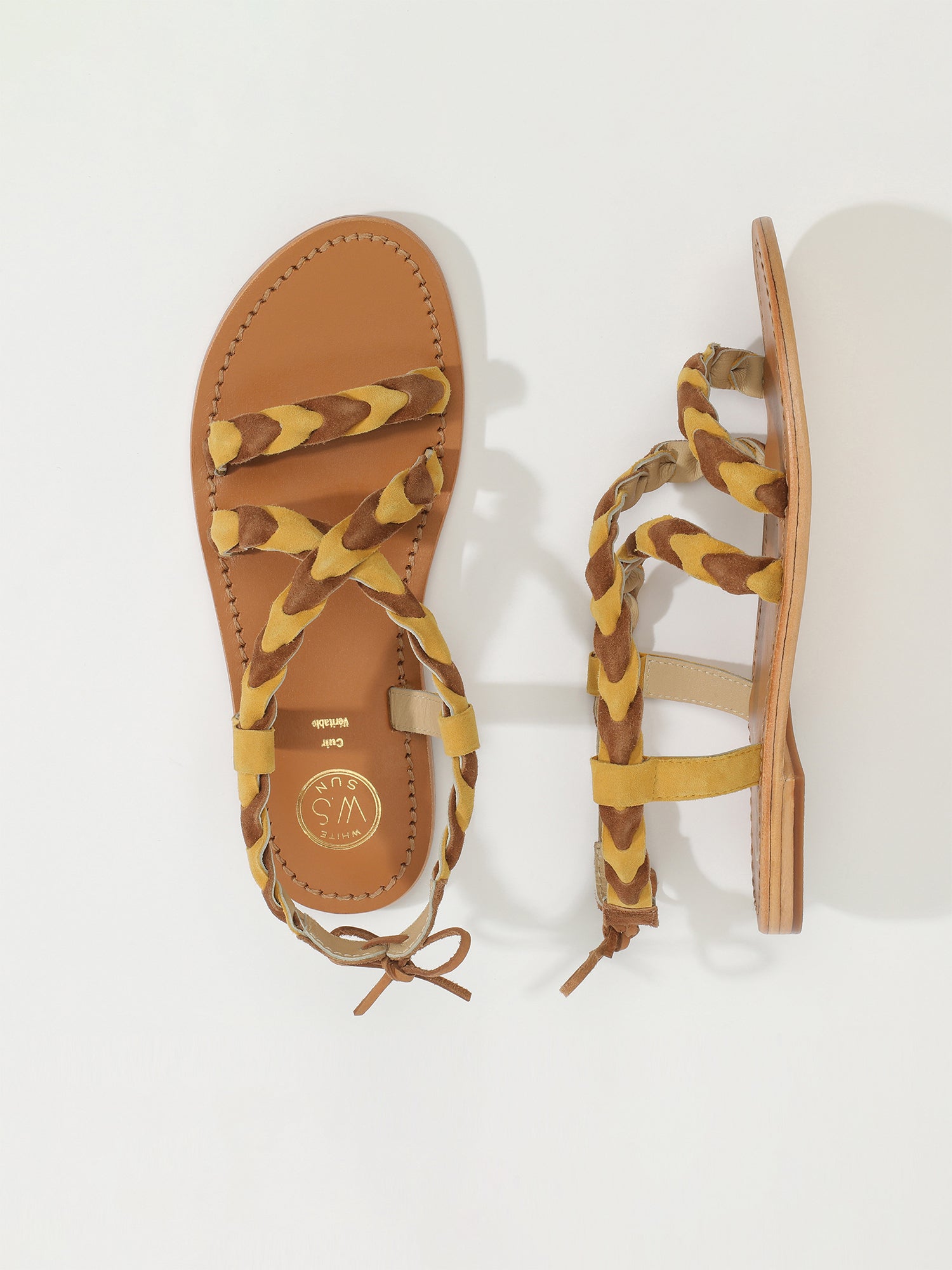 OMBELINE sandales en cuir jaune et camel