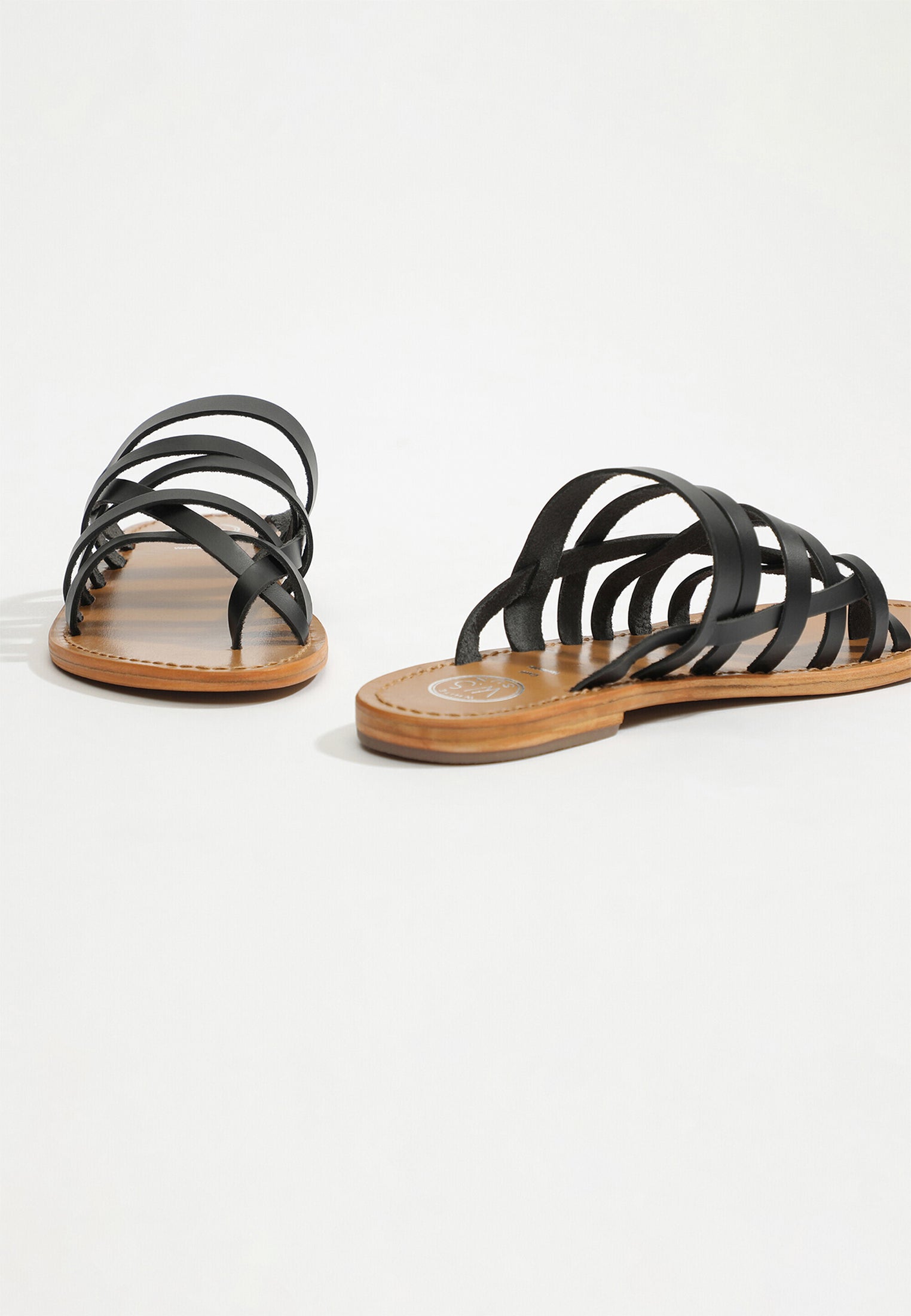 FONERS sandales en cuir noir