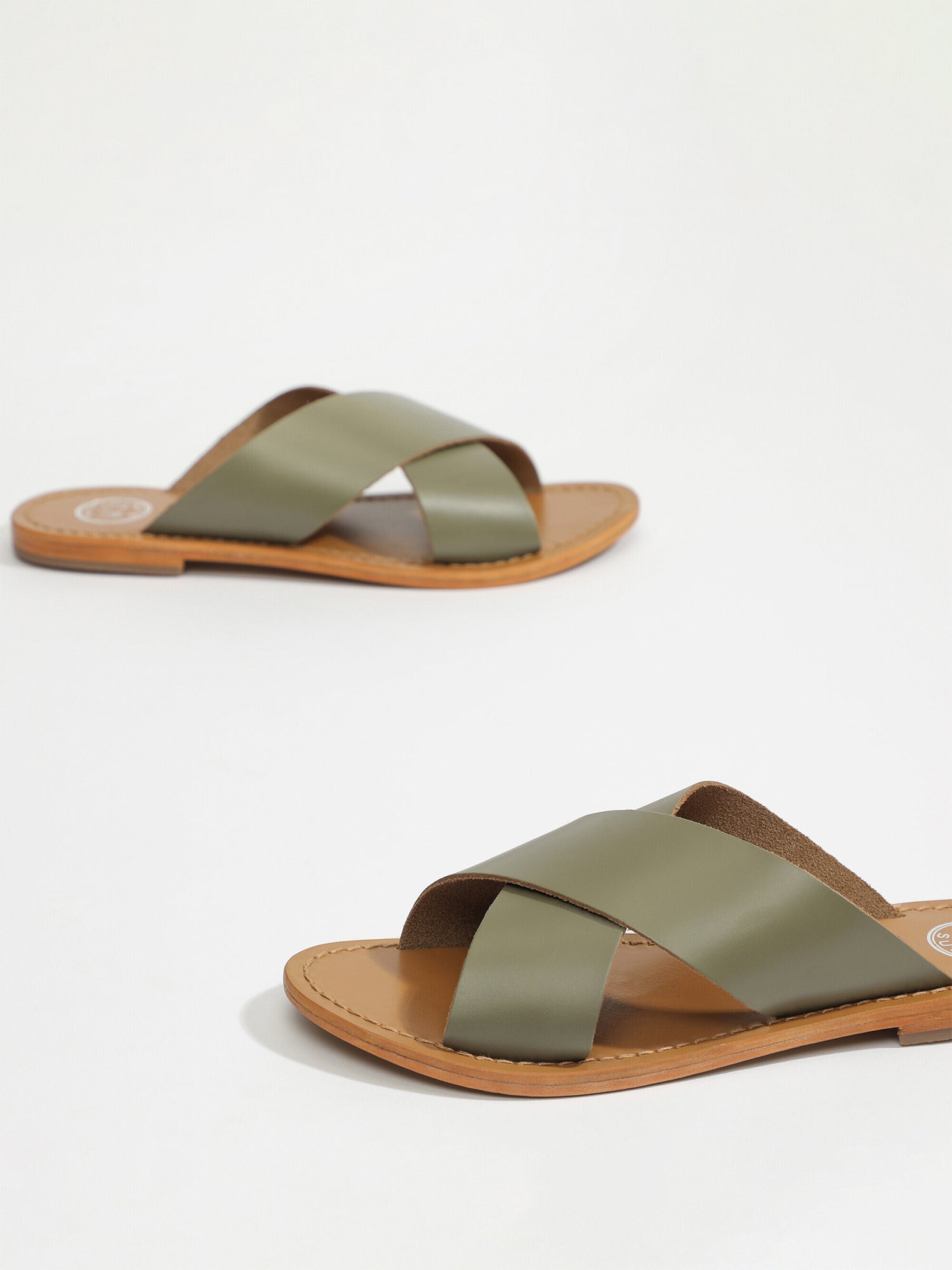 LANRUEN mules en cuir kaki