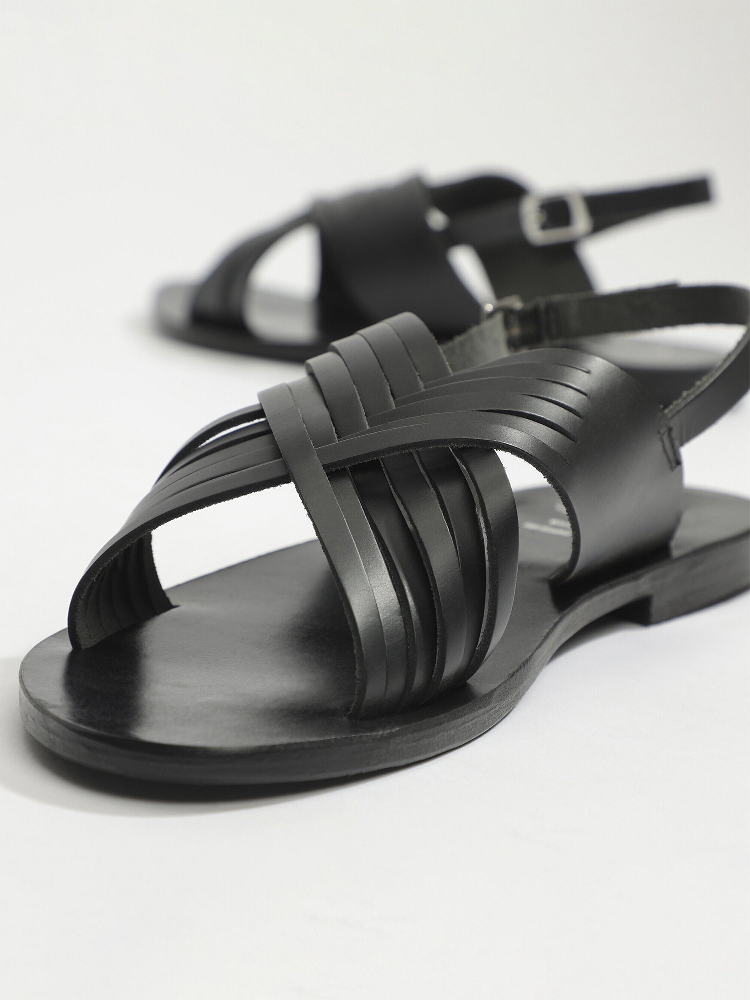 WINTERA sandales en cuir noir
