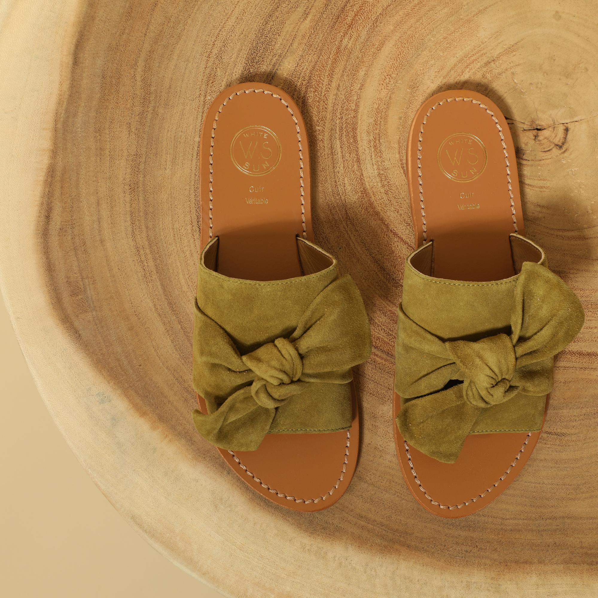 ALBA mules en cuir olive
