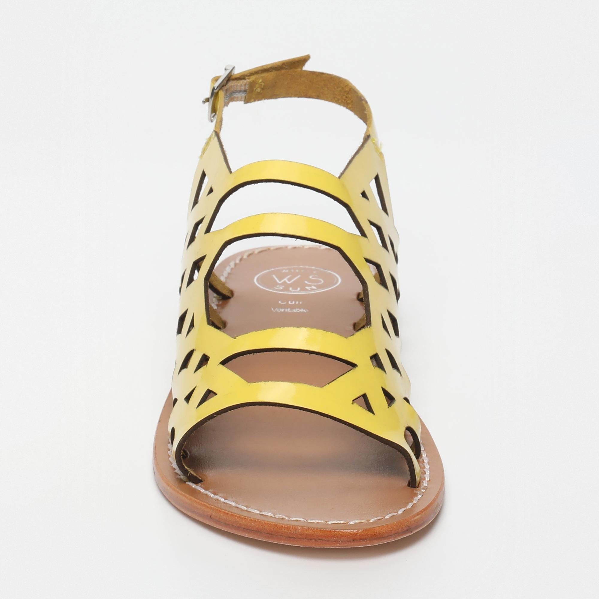 ARACATI sandales en cuir citron