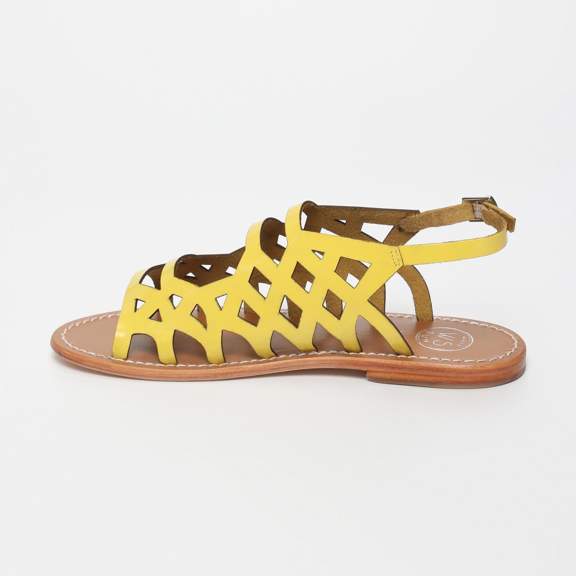ARACATI sandales en cuir citron