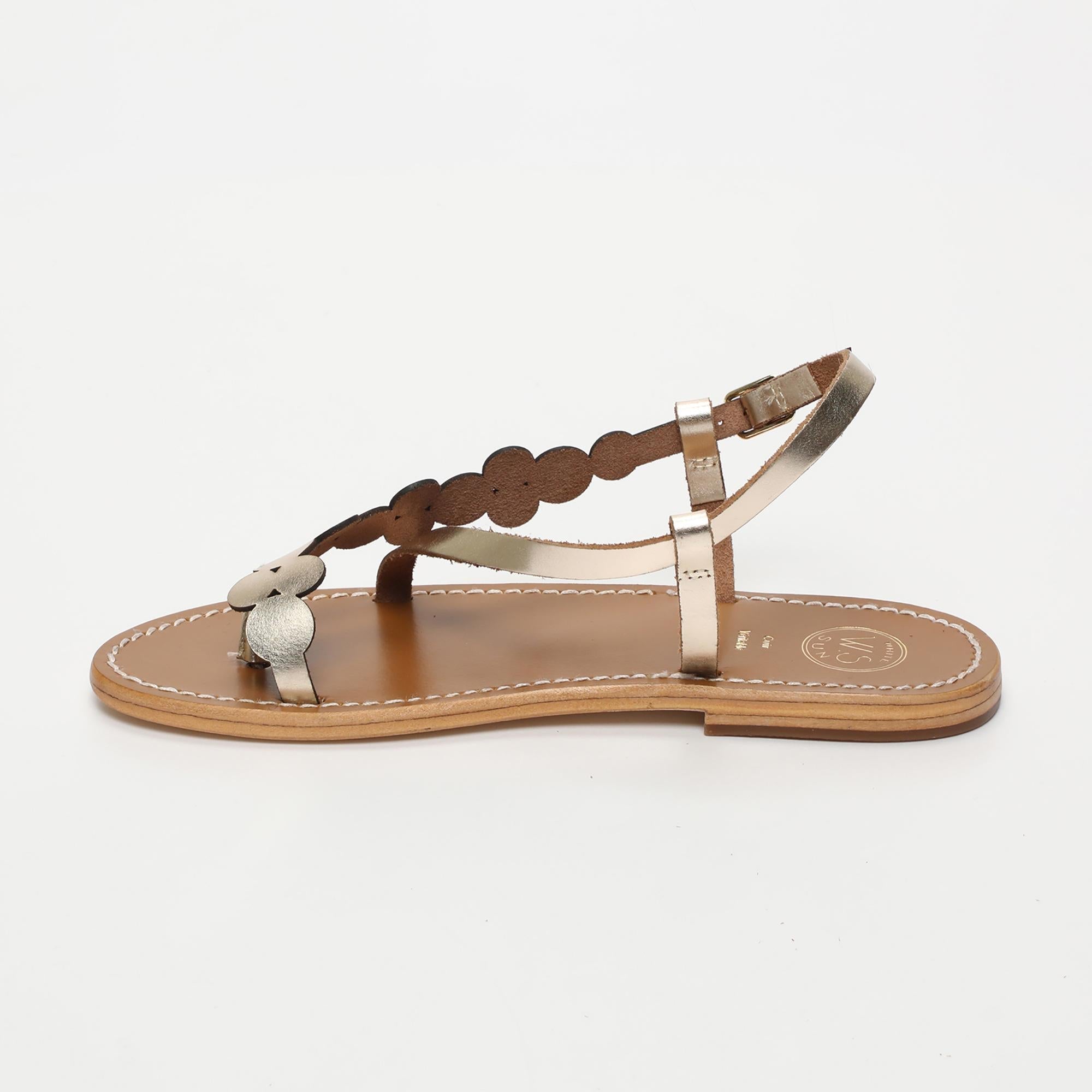 BABLI sandales entre doigt fantaisie en cuir or