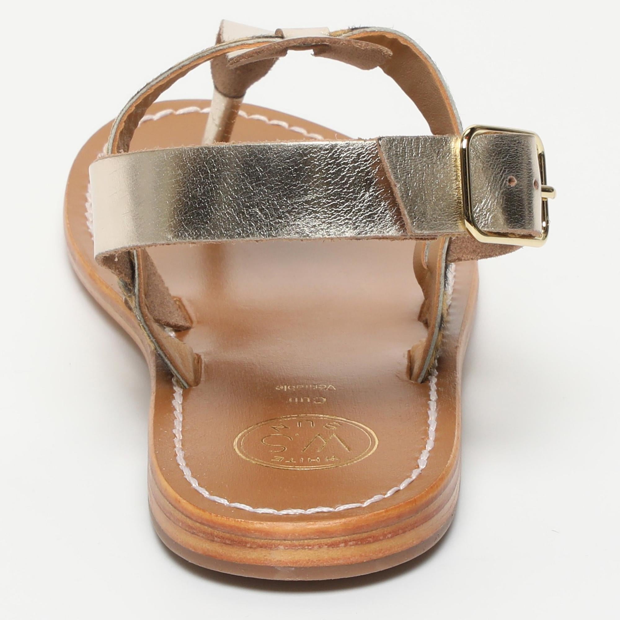 CASAS sandales entre doigt animal en cuir or et léopard