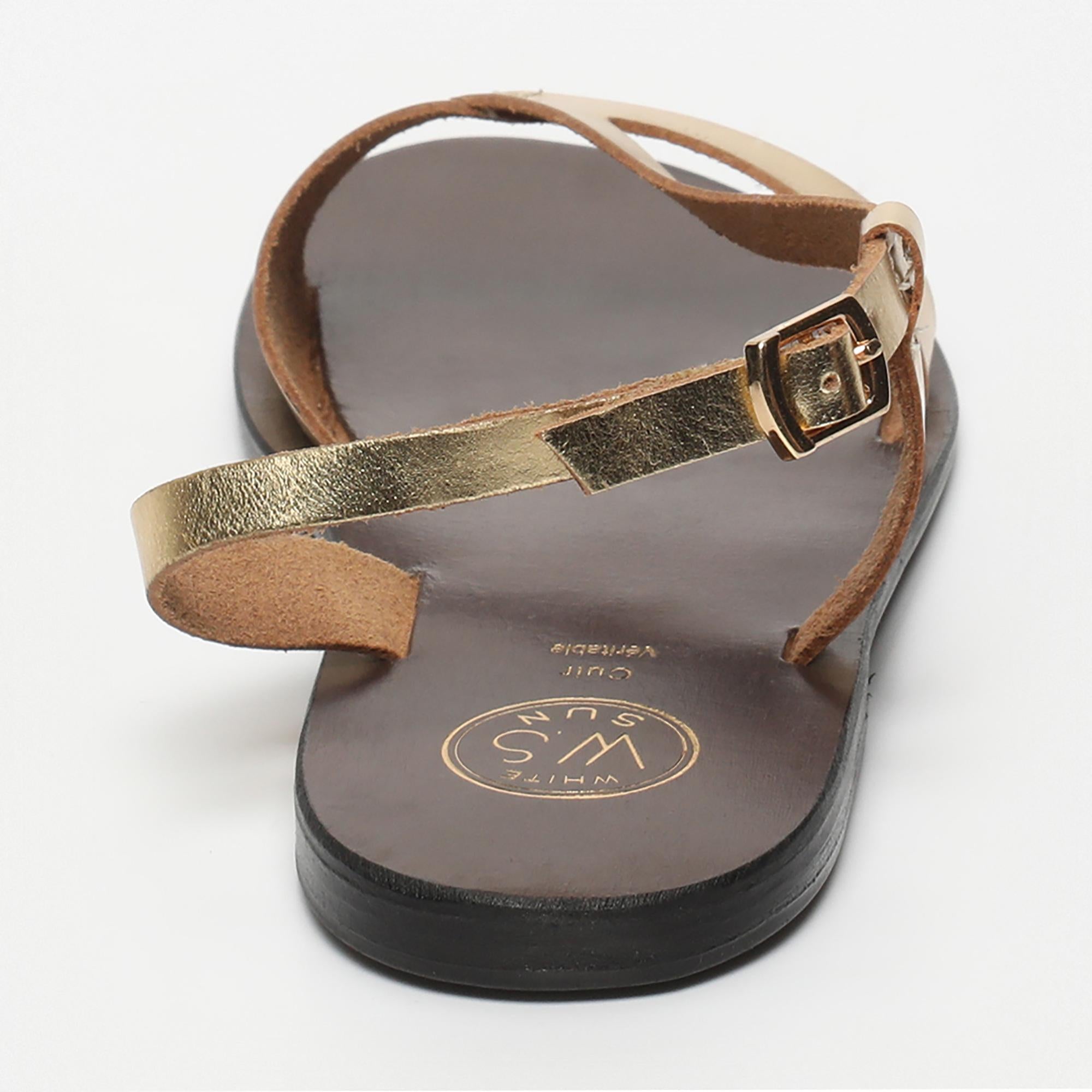 CLAIRVISTONE sandales en cuir or foncé