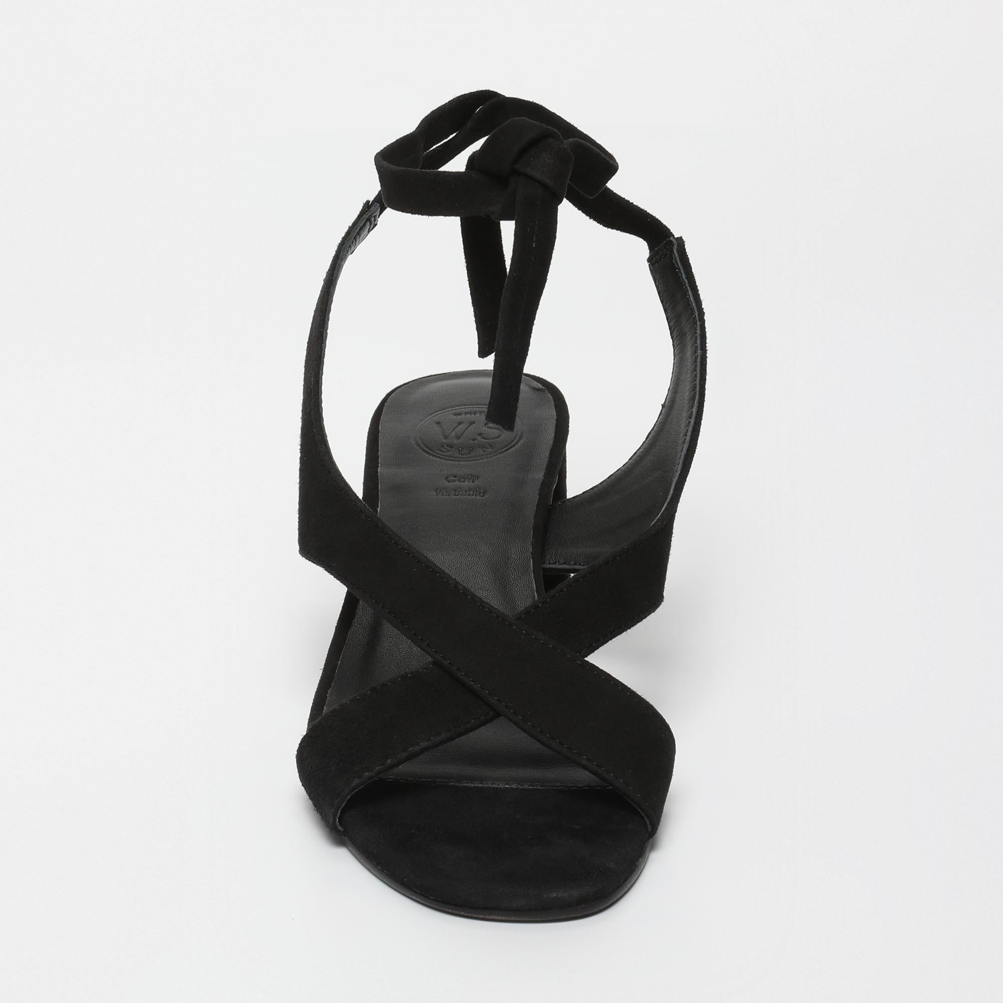 DARSHITA sandales talon lacets en cuir noir