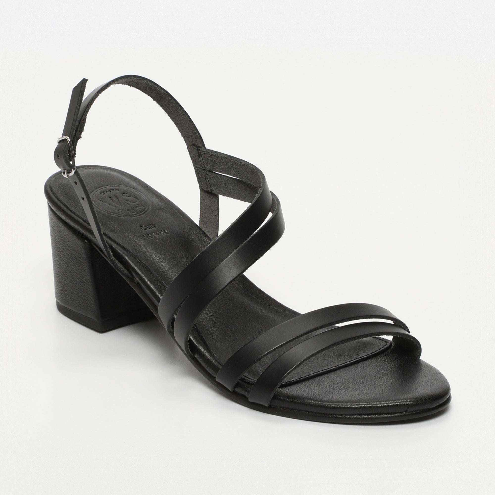 KACHI sandales talon en cuir noir