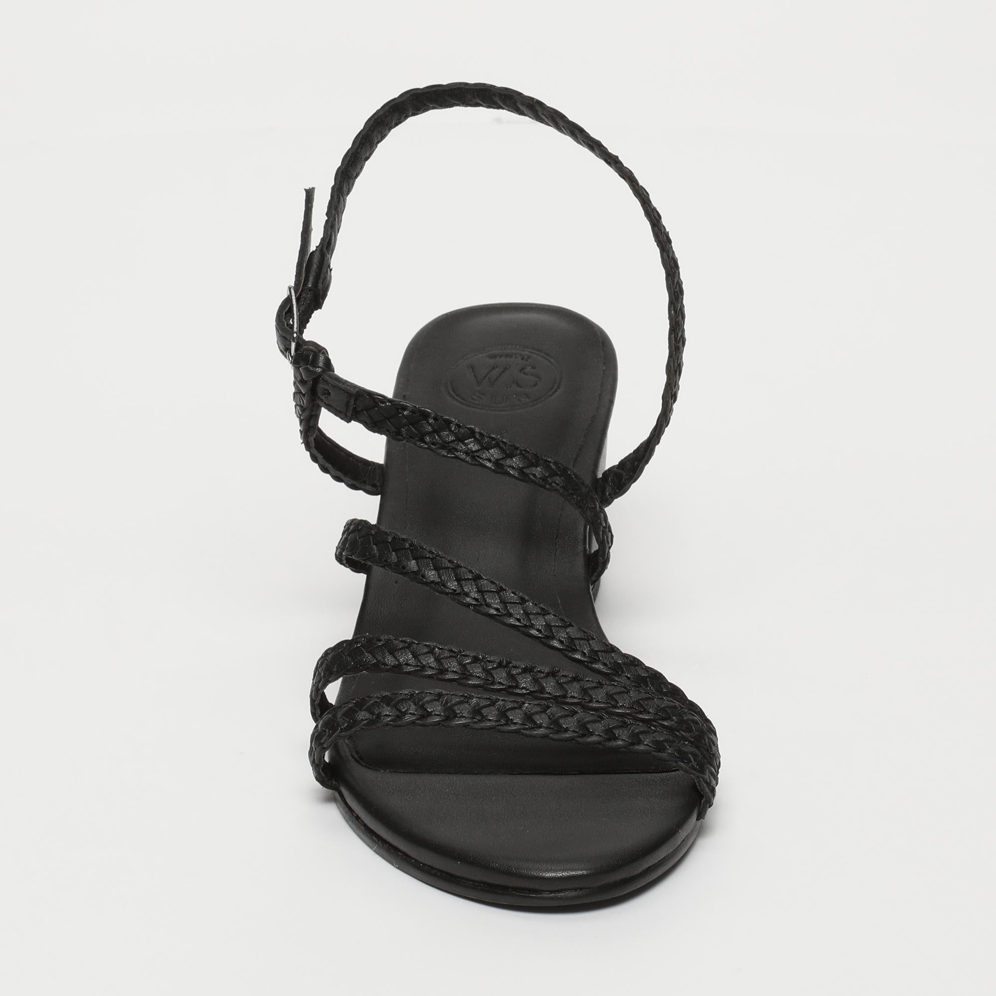 MAHA sandales talon tresse en cuir noir