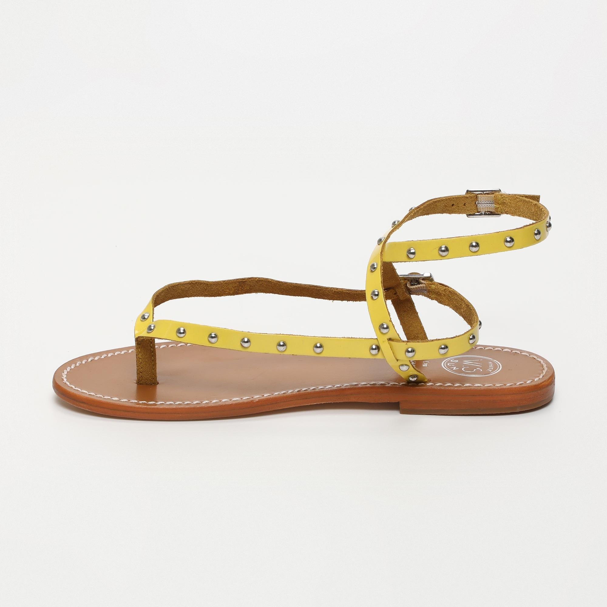 MELONA sandales entre doigt spartiate en cuir citron
