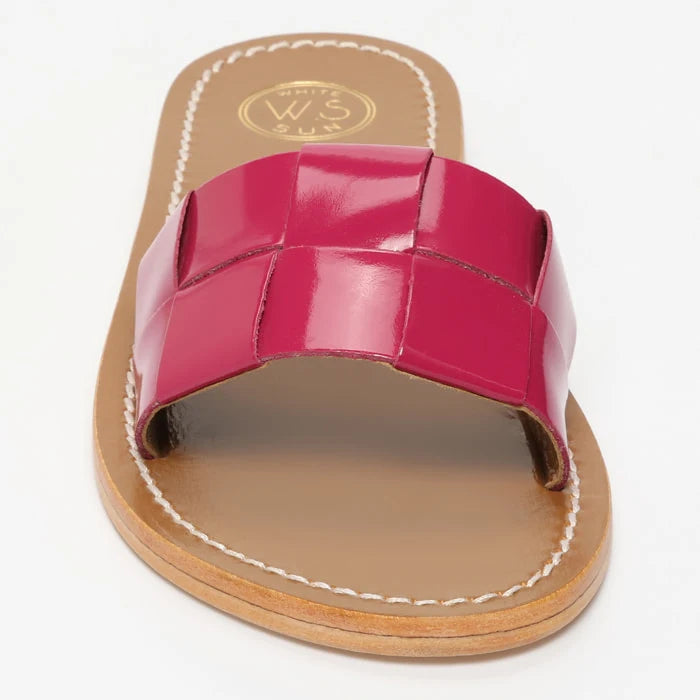 TUCANO mules en cuir tulip verni