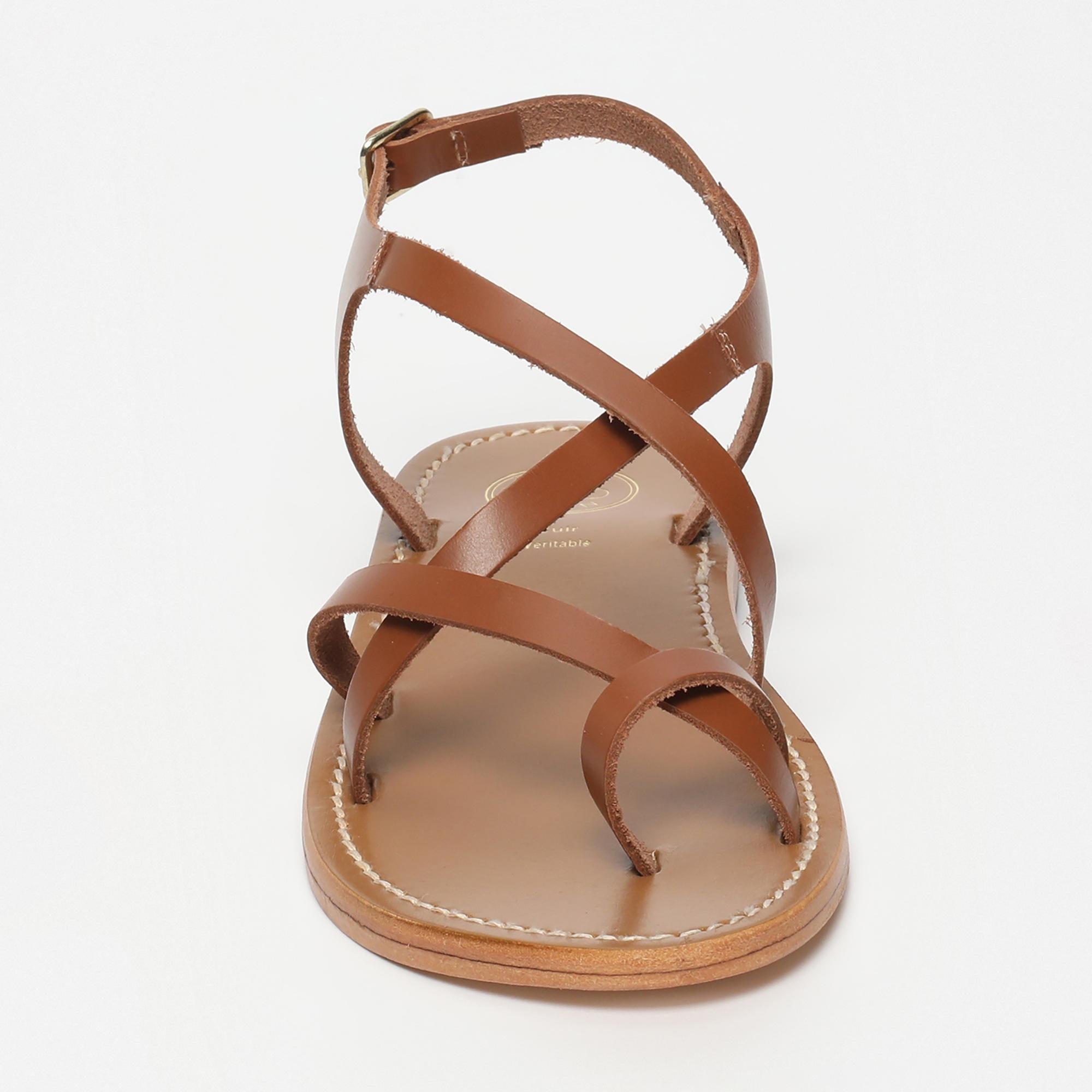 TOBY sandales entre doigt en cuir camel