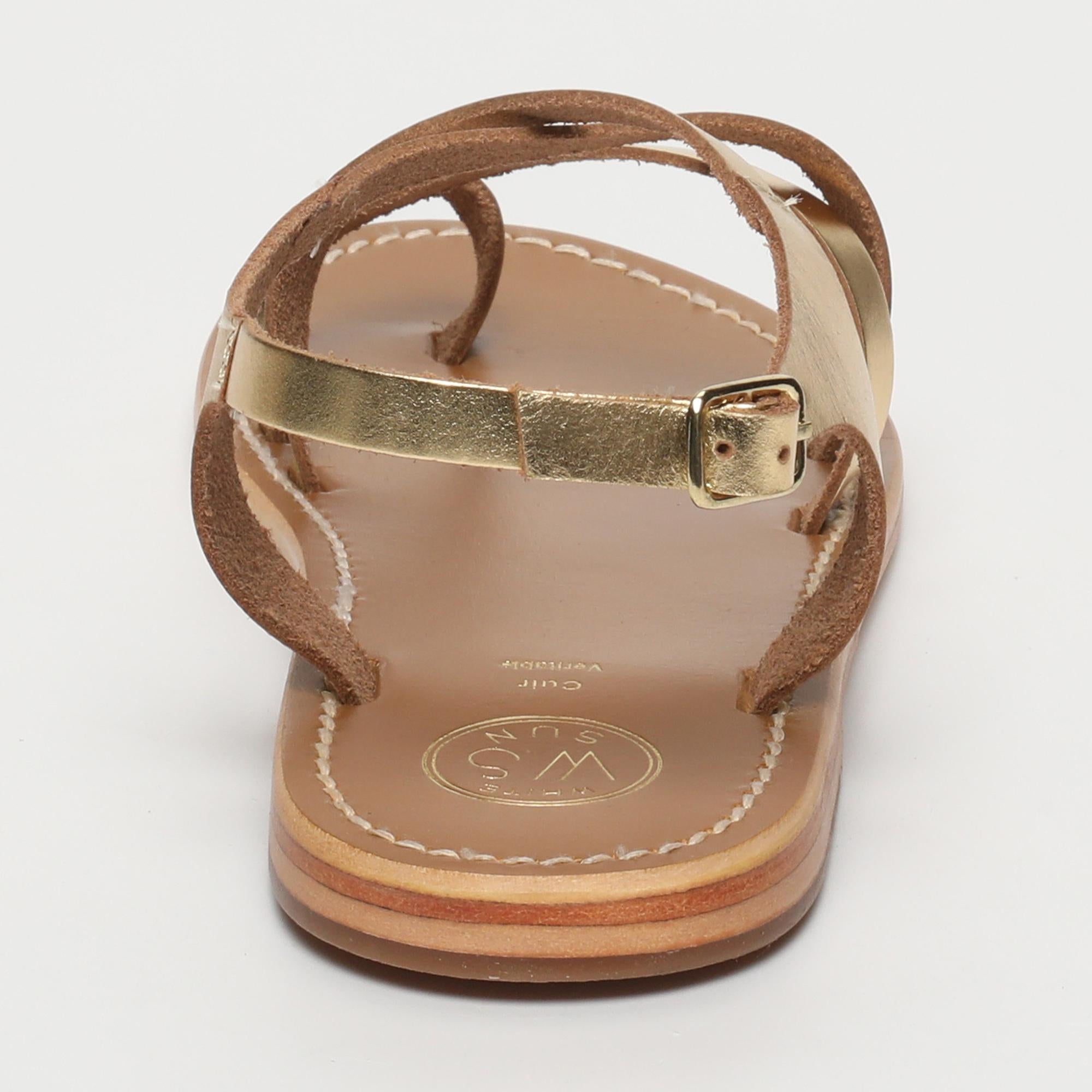 TOBY sandales entre doigt en cuir or foncé