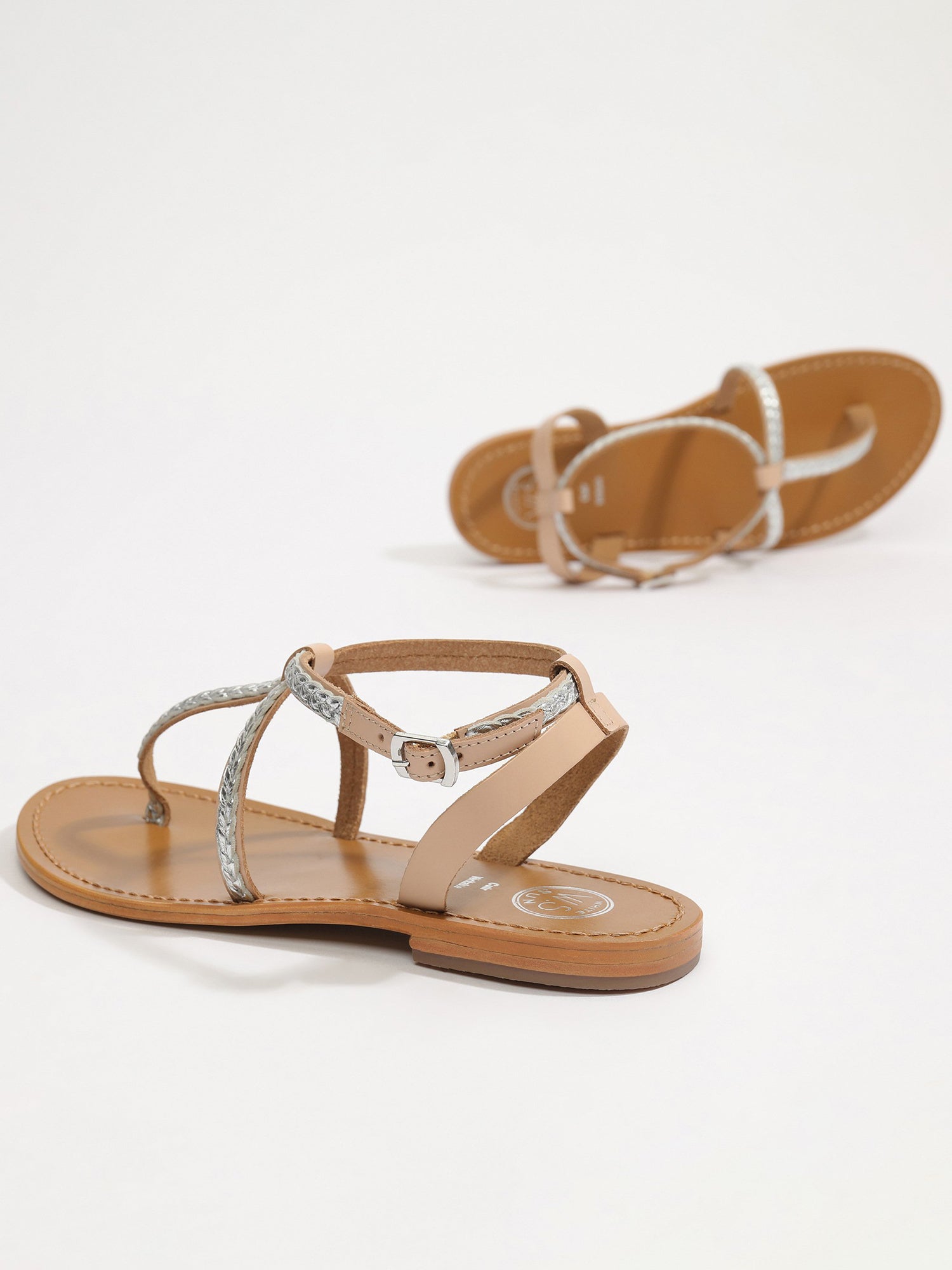 BUZIOS sandales en cuir nude et argent