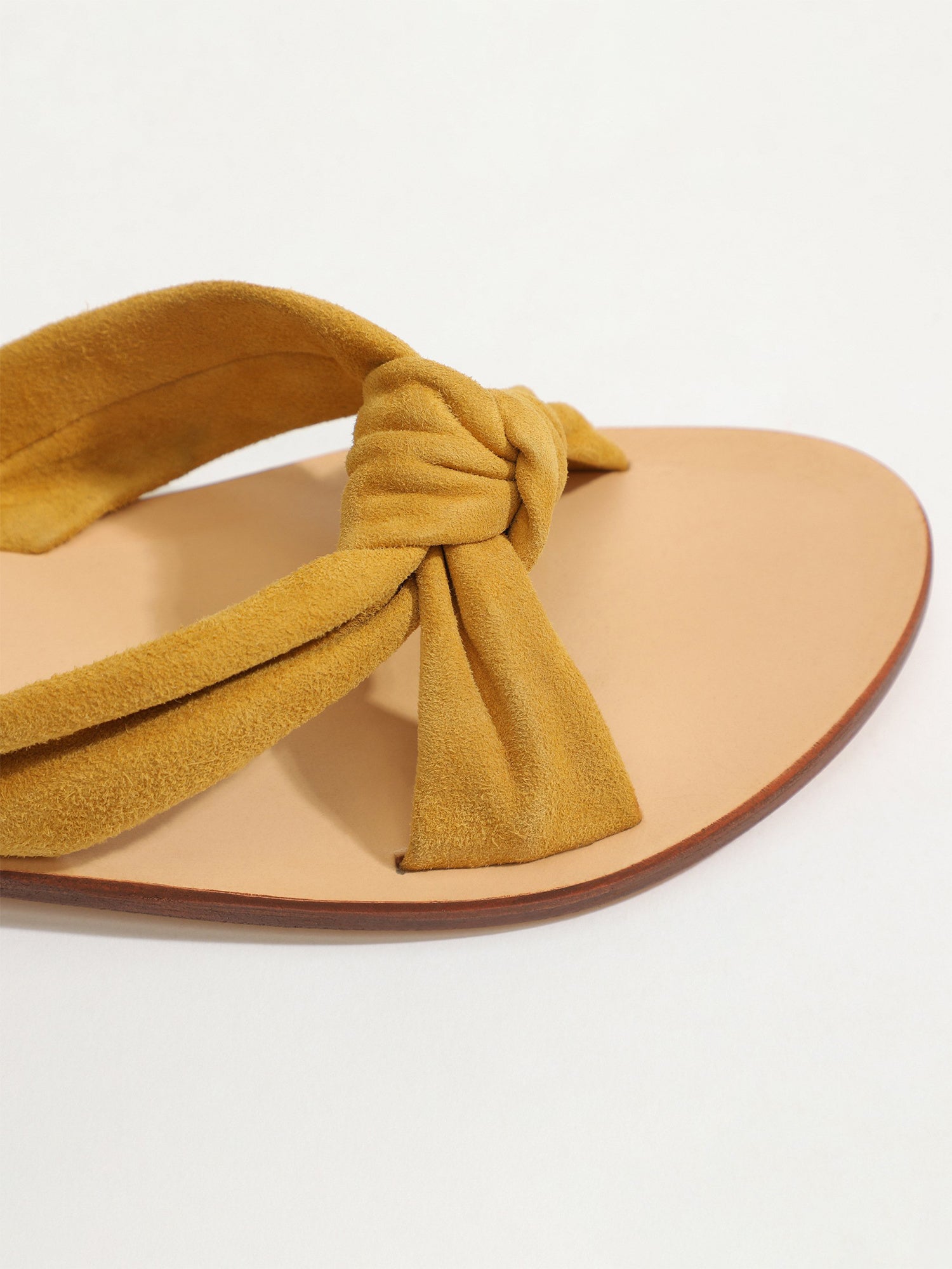 CASSINIA sandales en cuir jaune