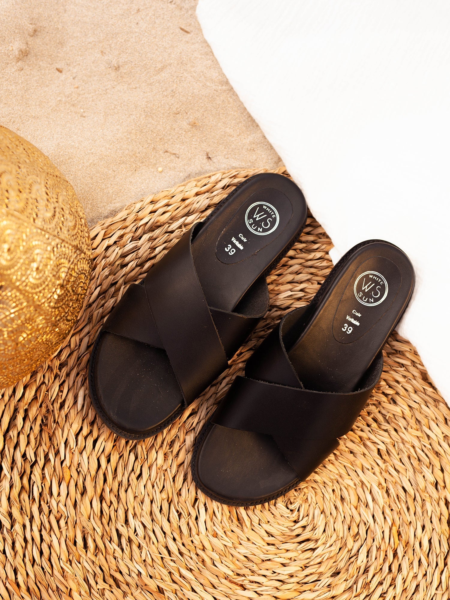 LOUTSIAN mules en cuir noir