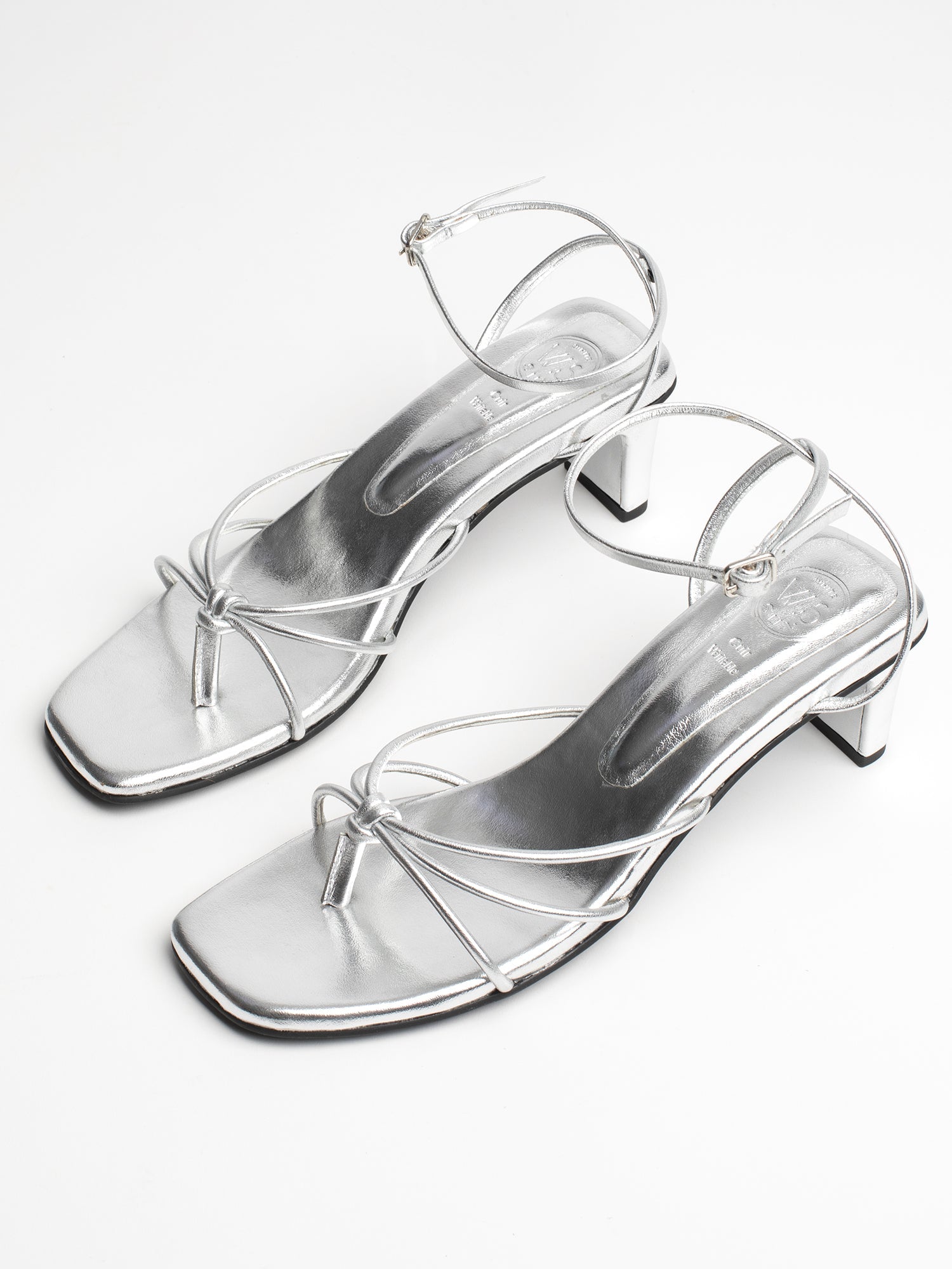 ABEYTU sandales en cuir argent
