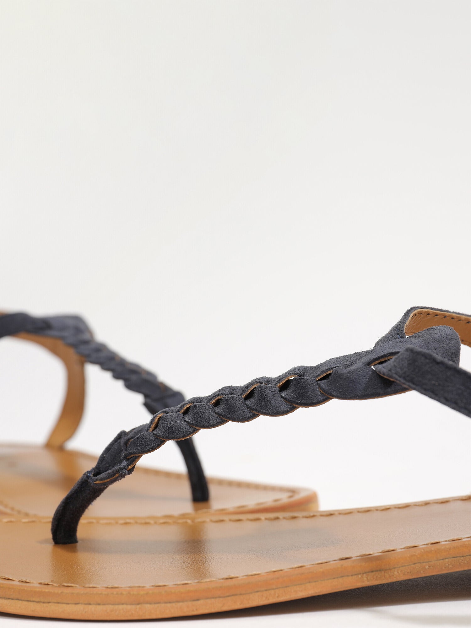 NATAL sandales entre doigt tresse en cuir navy
