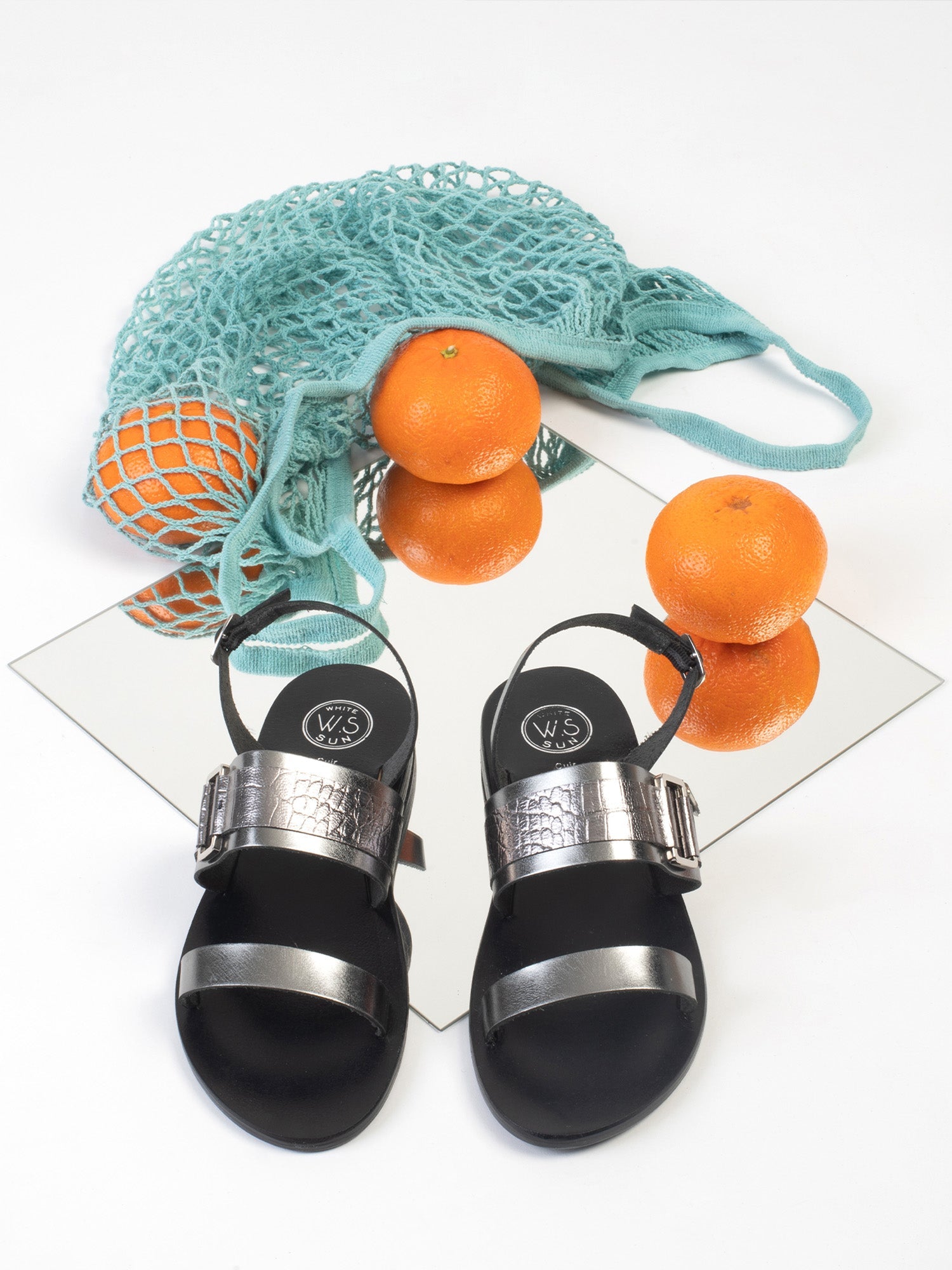 ALAMILLO sandales en cuir étain