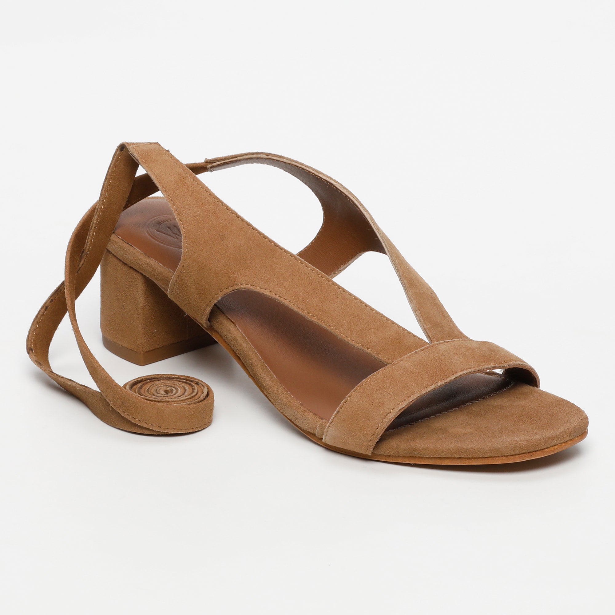 ISINYA sandales talon lacets en cuir camel