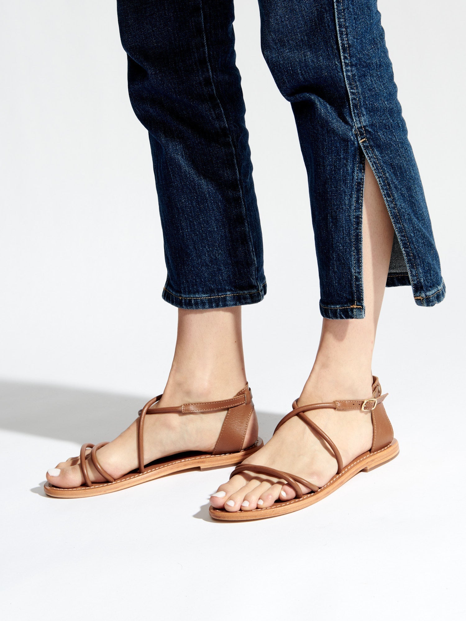 THEANO sandales en cuir camel