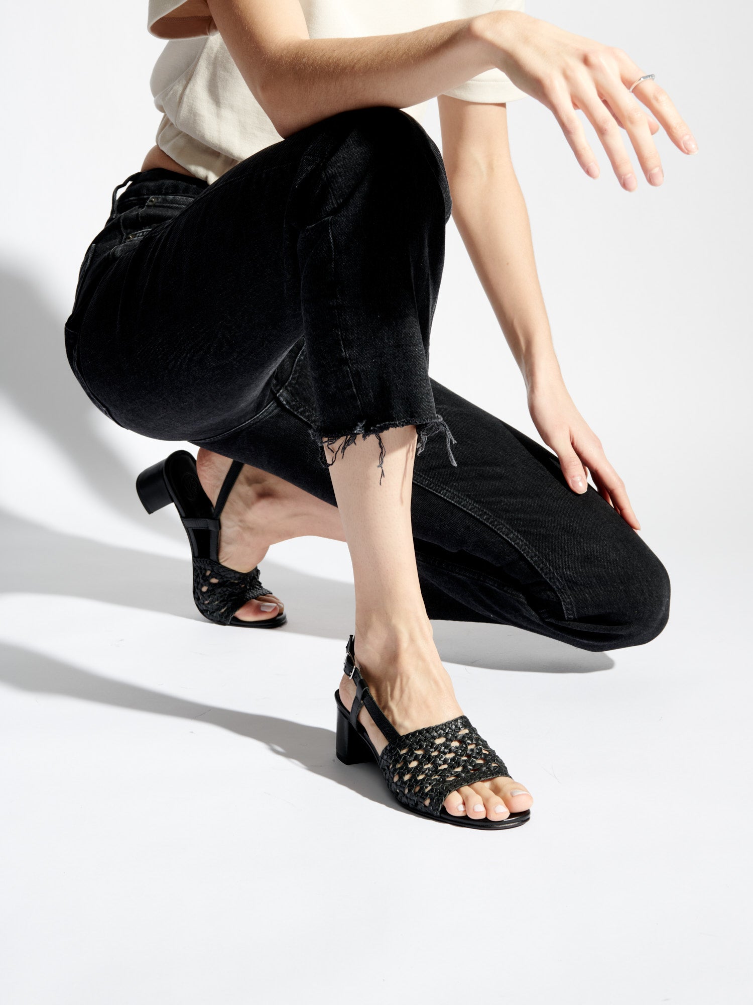 EMMY sandales talon tresse en cuir noir