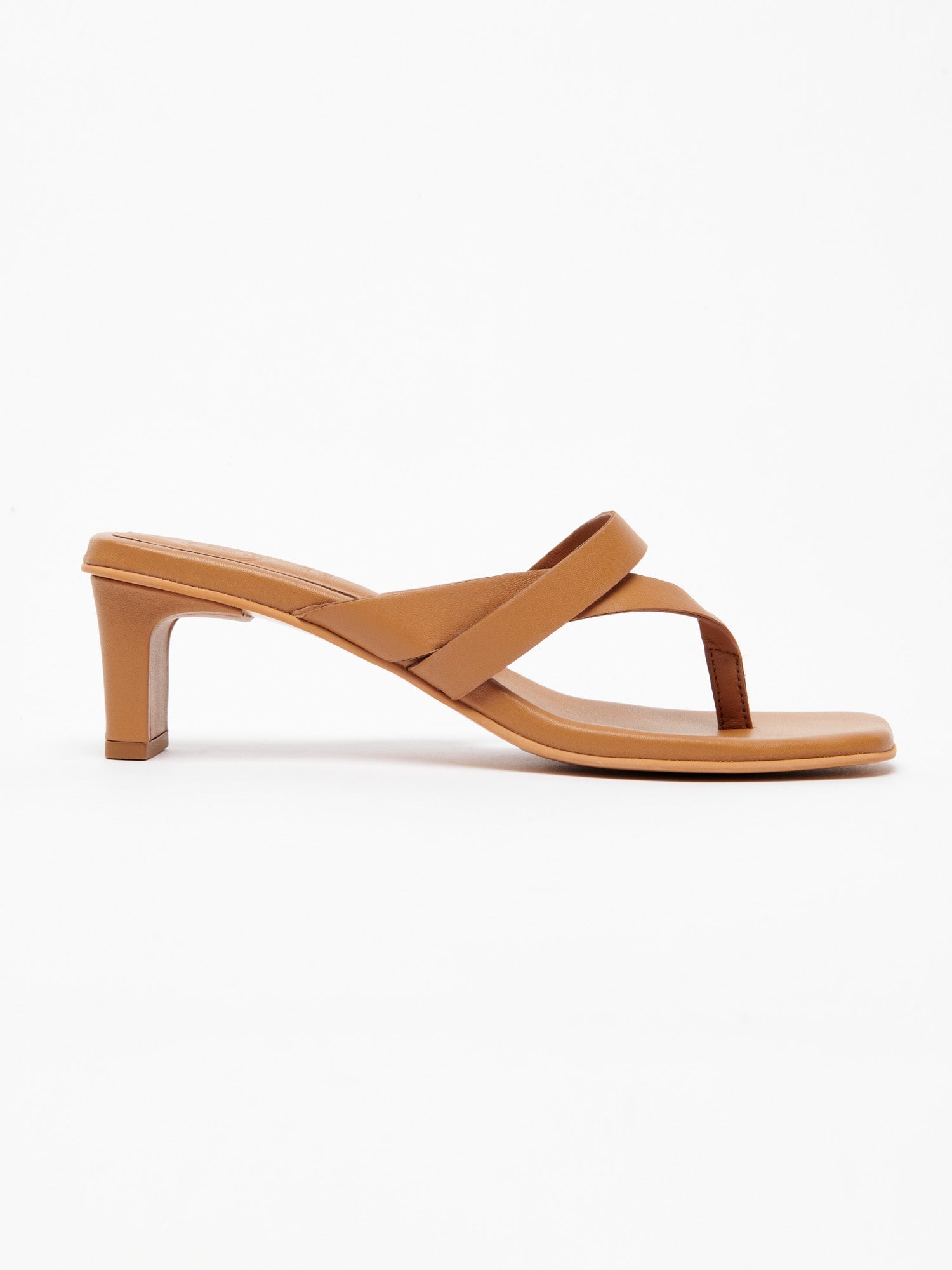 AIYANNA mules talon entre doigt en cuir brun clair