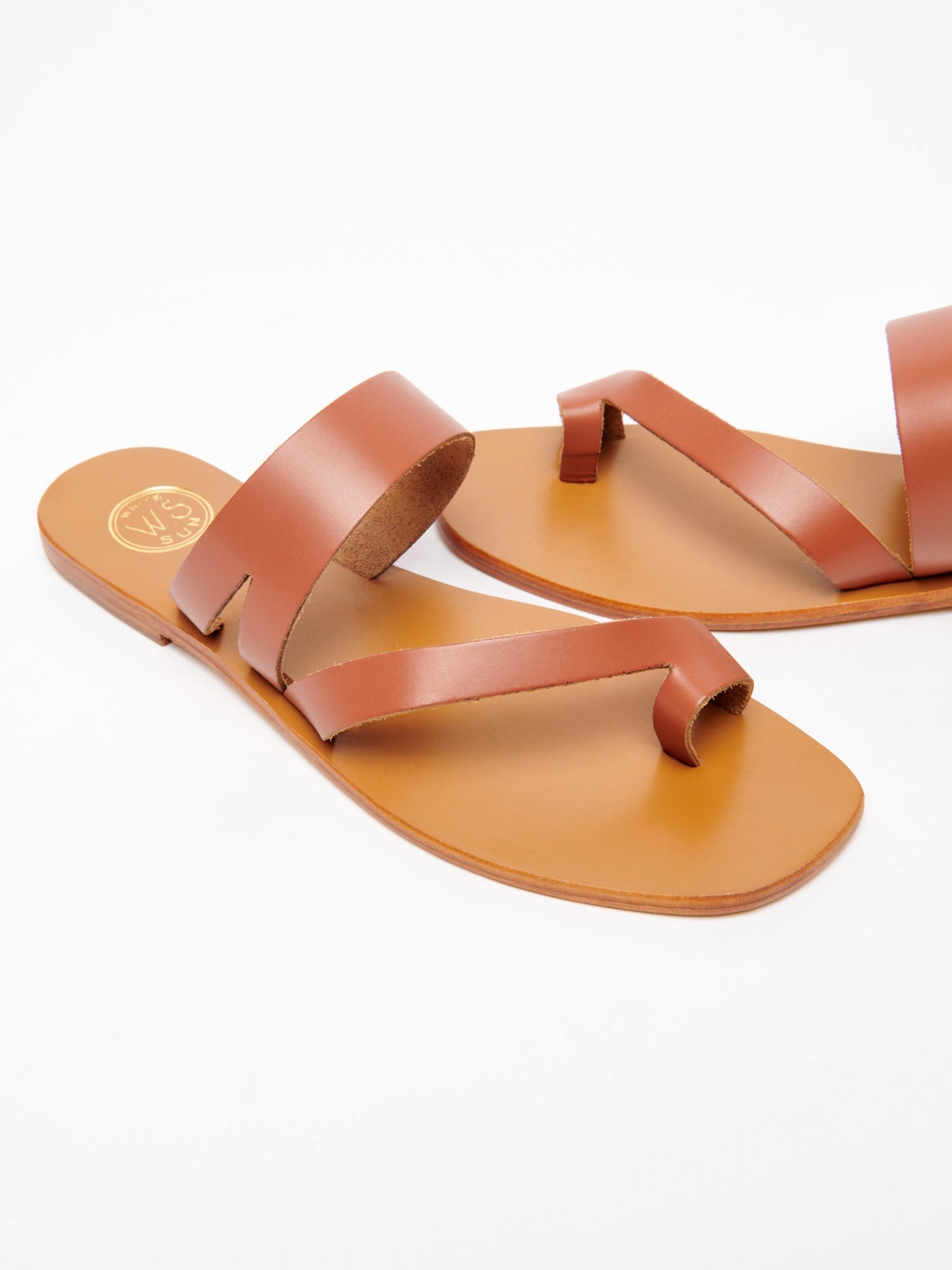 ZARINA sandales en cuir camel
