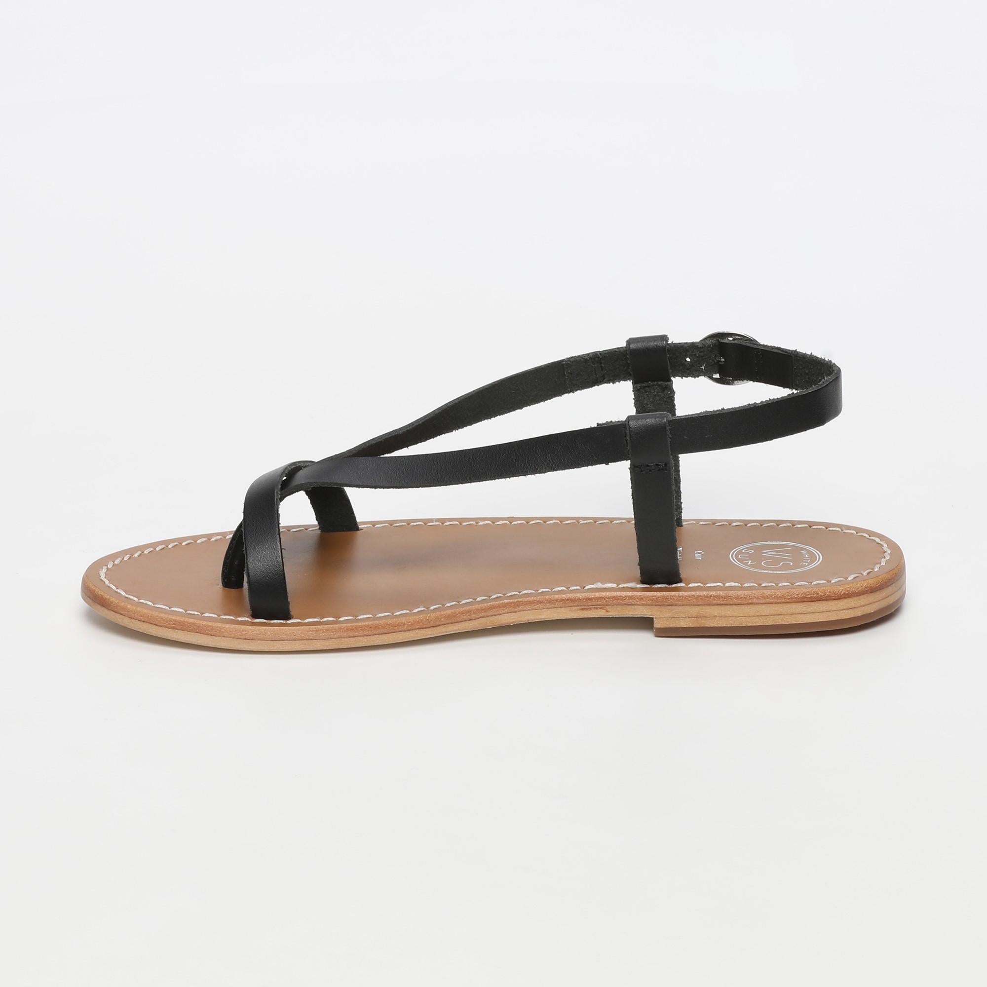 BAHULA sandales entre doigt en cuir noir