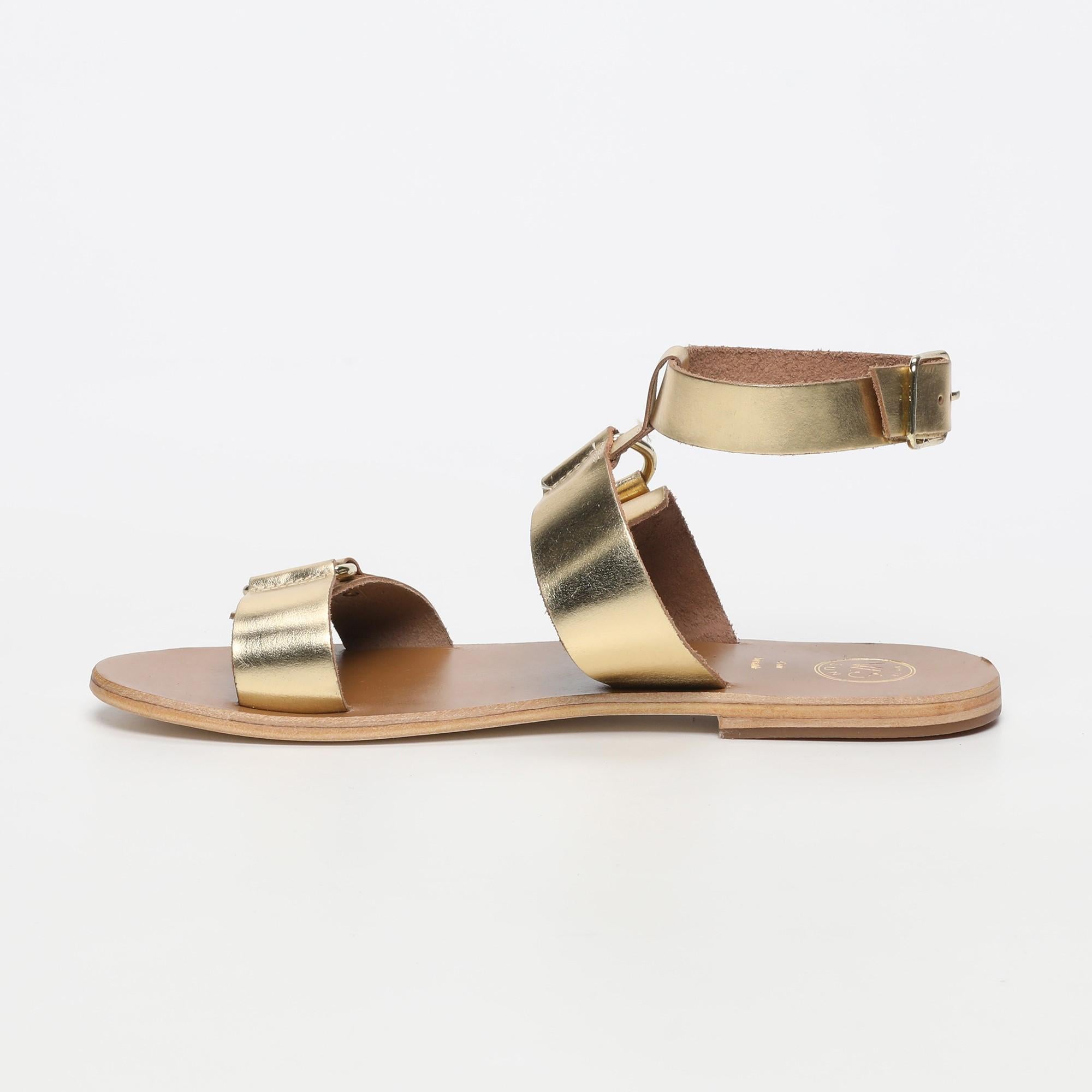 BHARATHI sandales spartiates bracelet de cheville en cuir or foncé