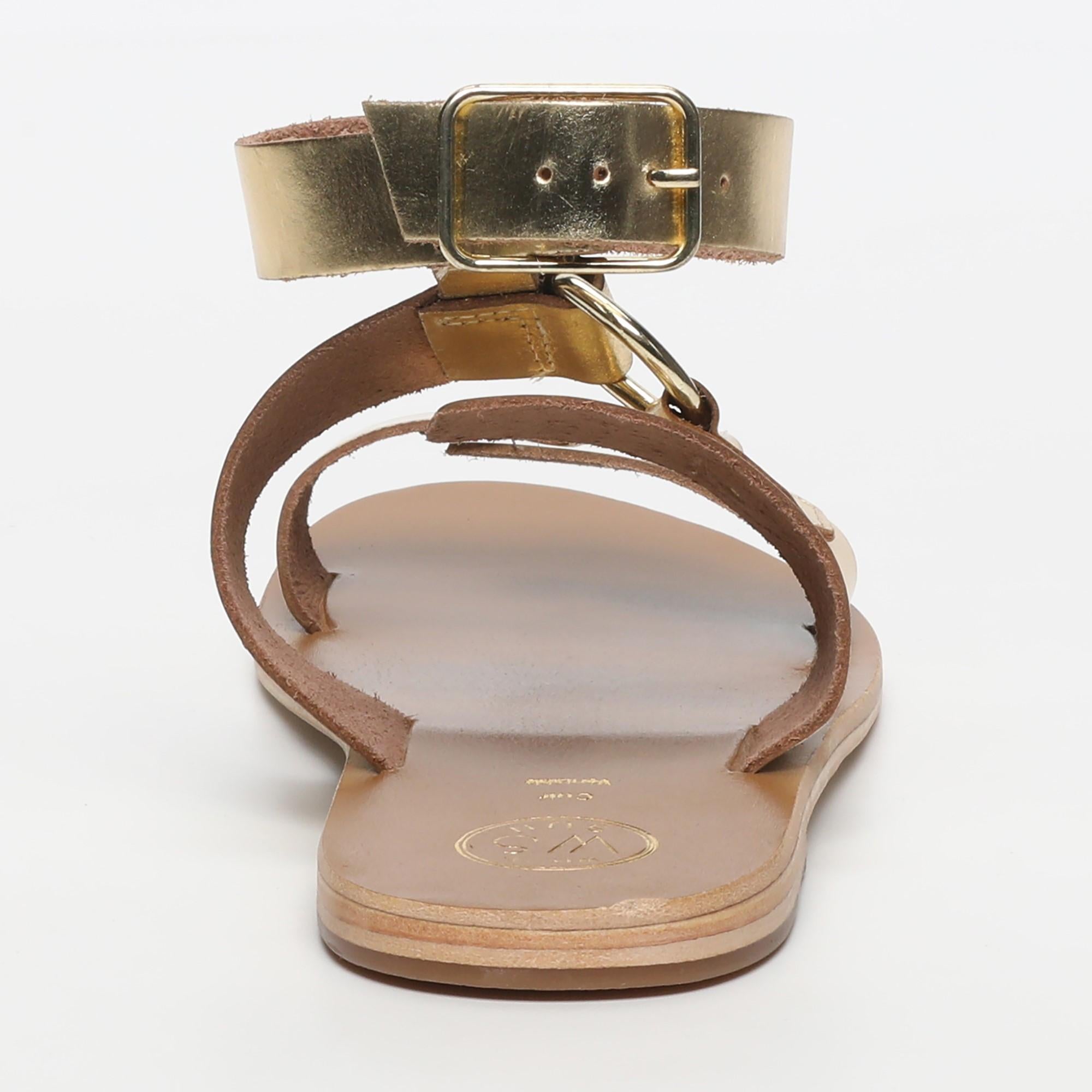 BHARATHI sandales spartiates bracelet de cheville en cuir or foncé
