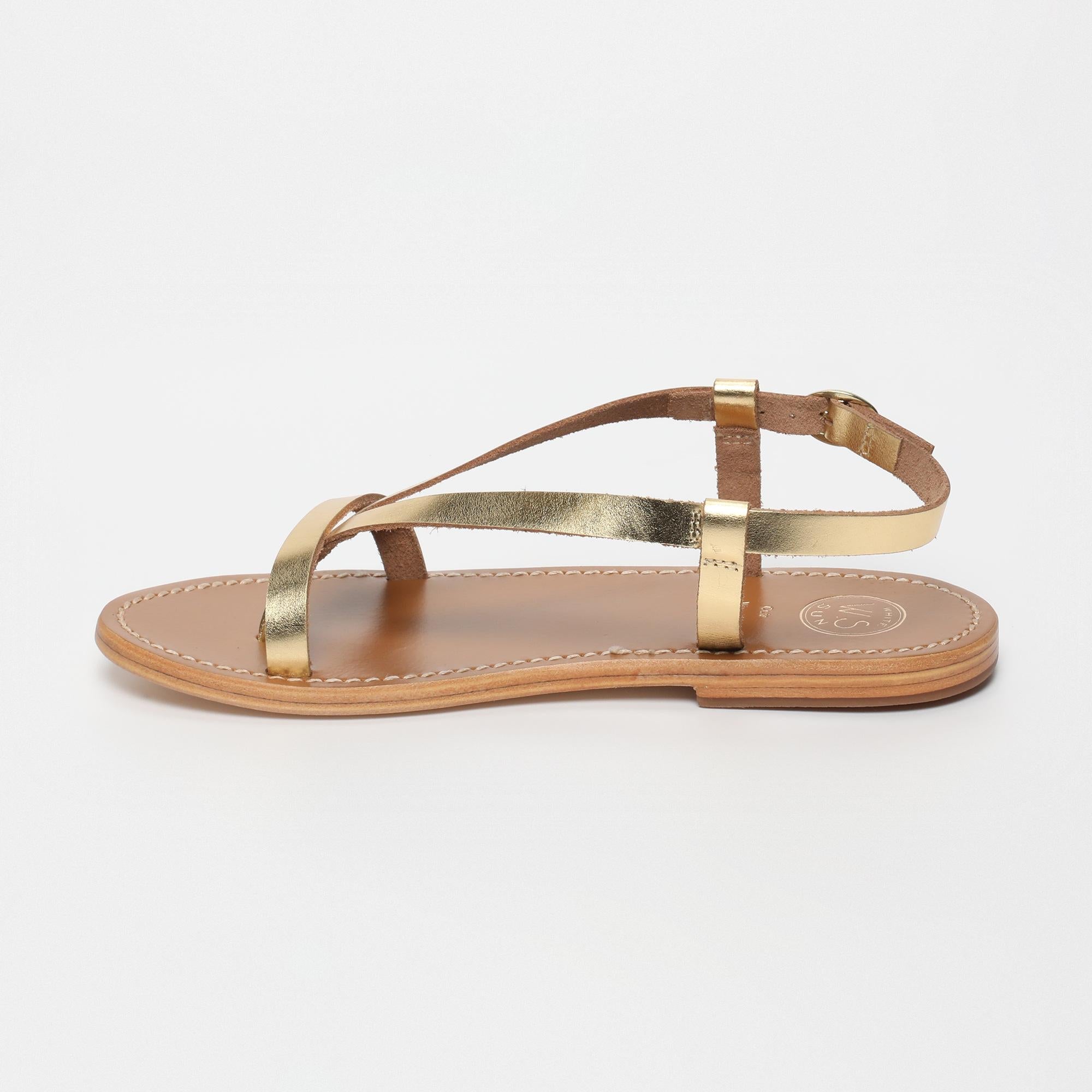 BAHULA sandales entre doigt en cuir or foncé