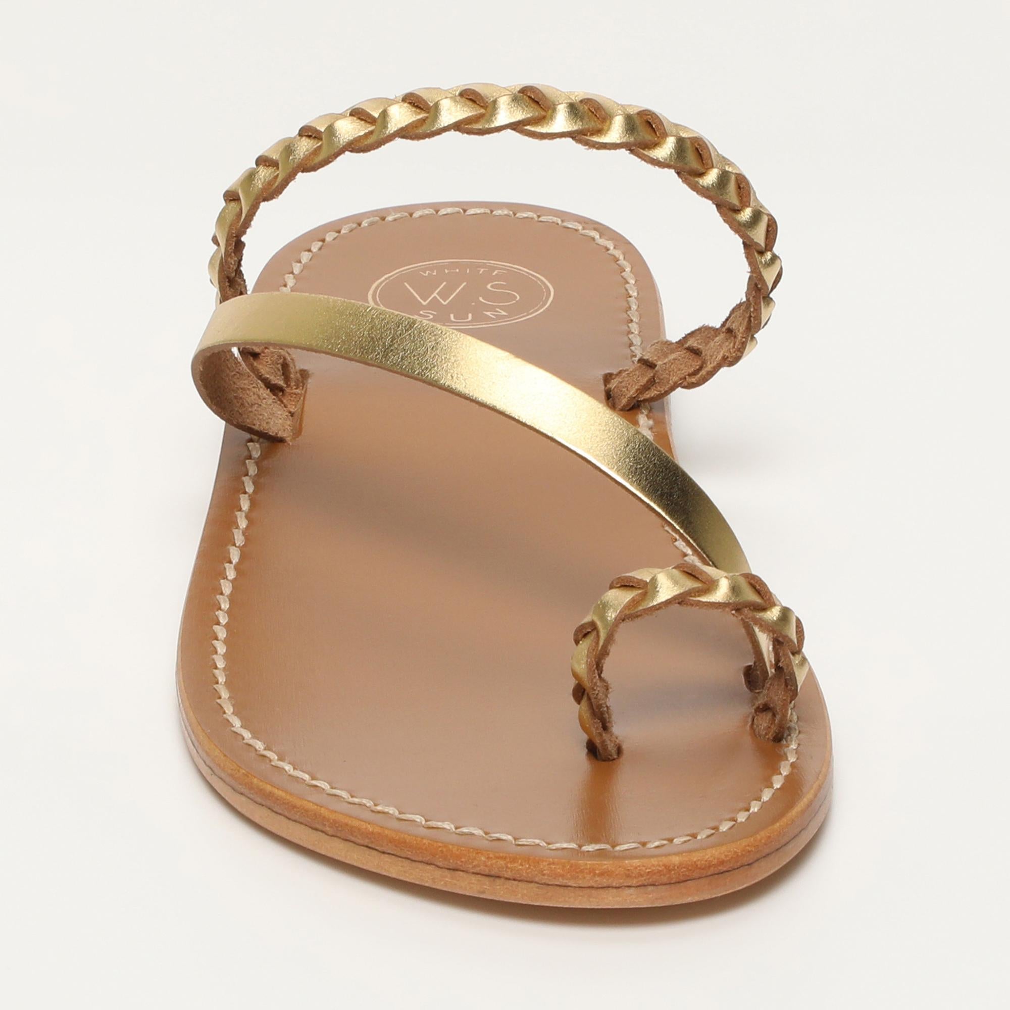 BANUPRIYA mules entre doigt tresse en cuir or foncé