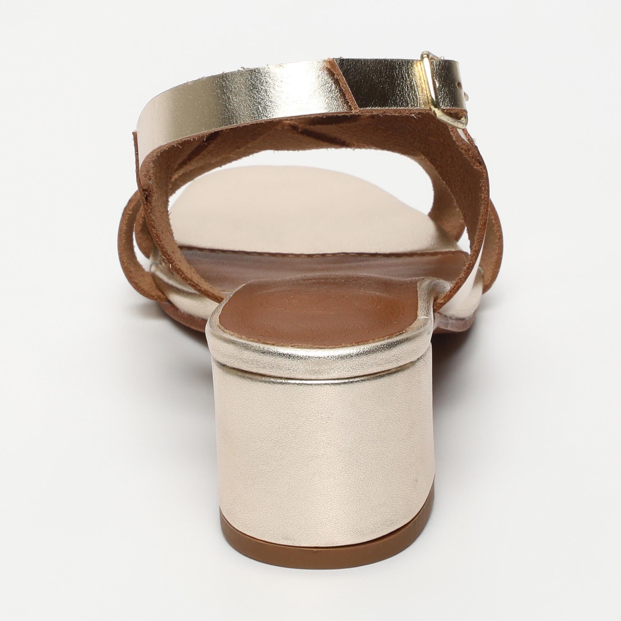 DEEPANJALI sandales talon en cuir or