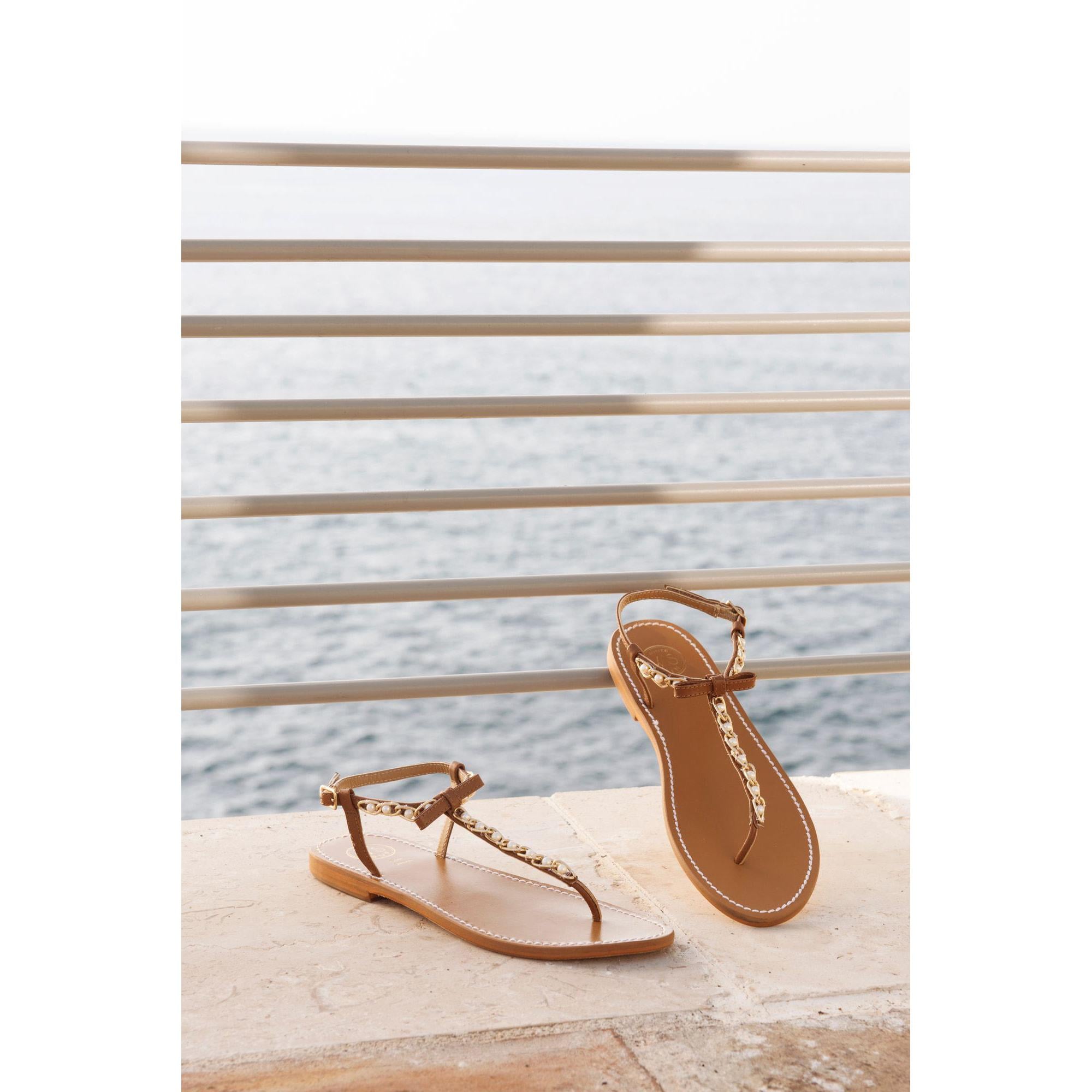 HERLIN sandales entre doigt fantaisie en cuir camel