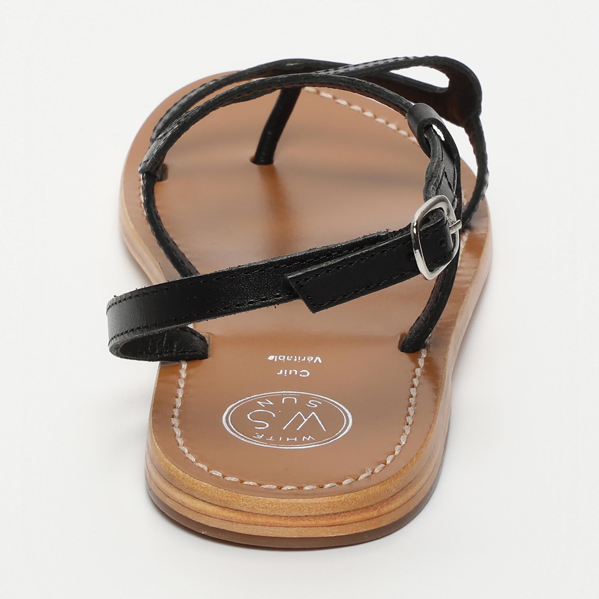 HOANI sandales entre doigt en cuir noir
