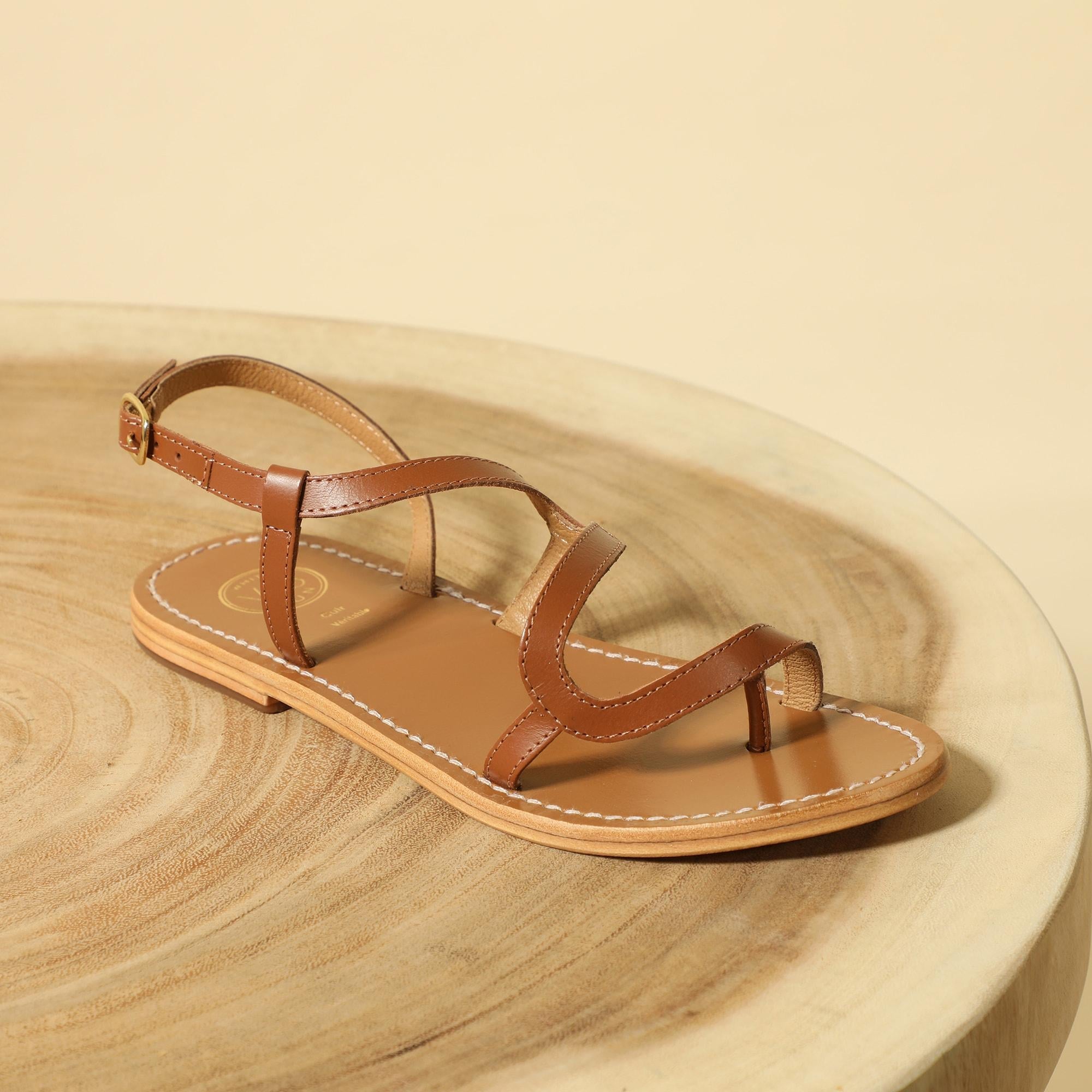 HOANI sandales entre doigt en cuir camel