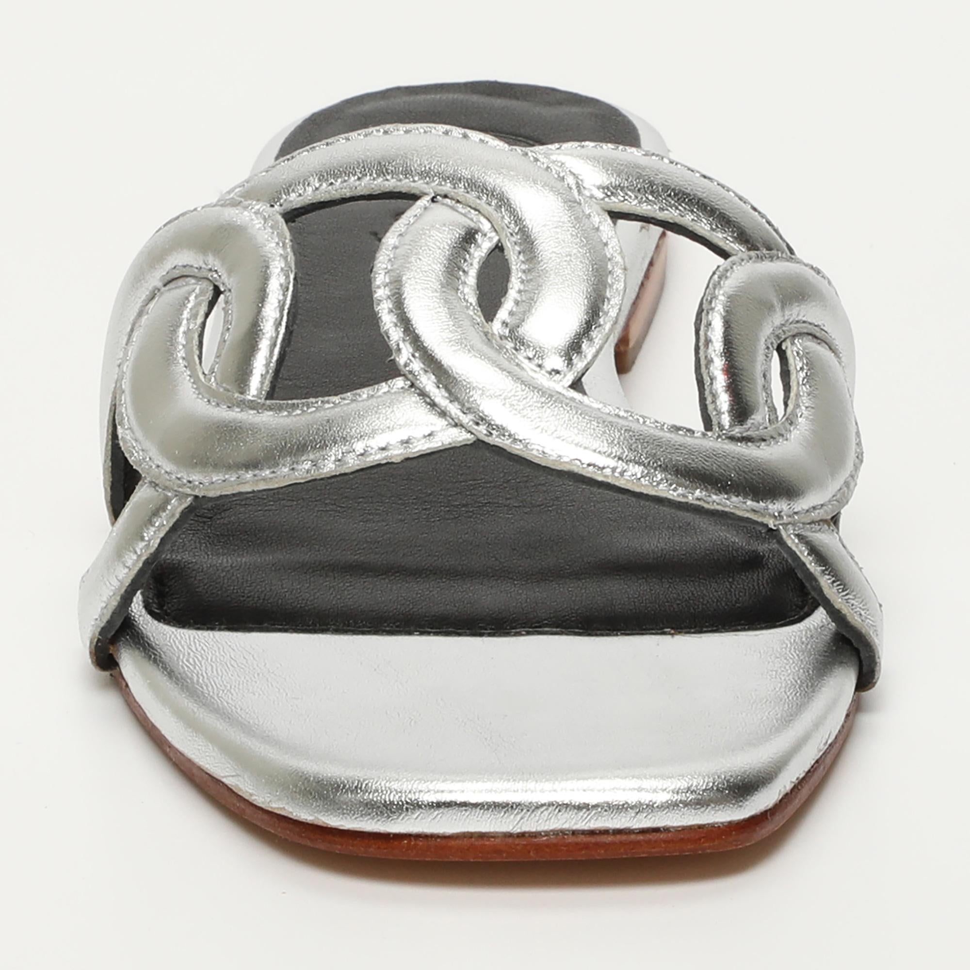 NAPACHE mules en cuir argent
