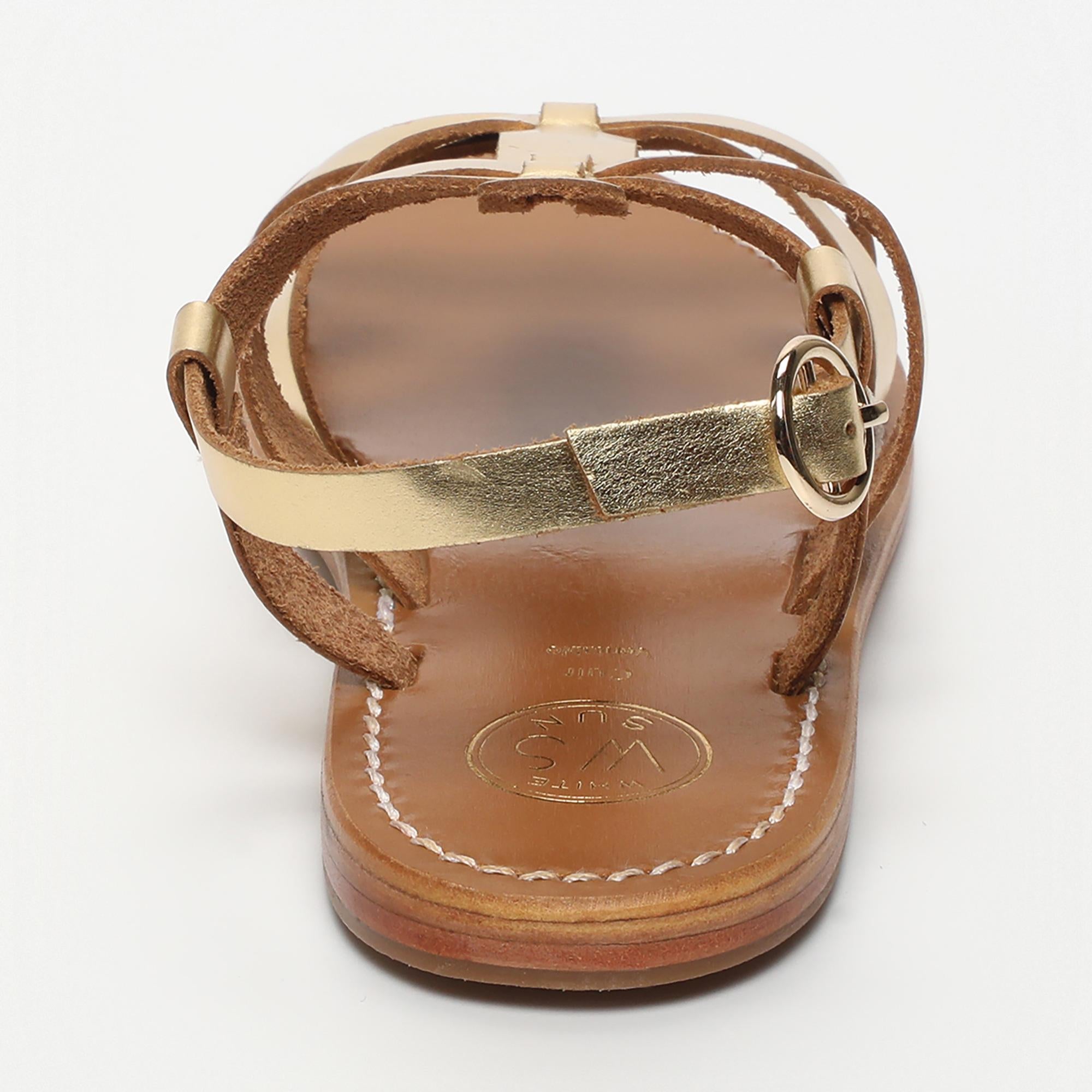NIMA sandales en cuir or foncé