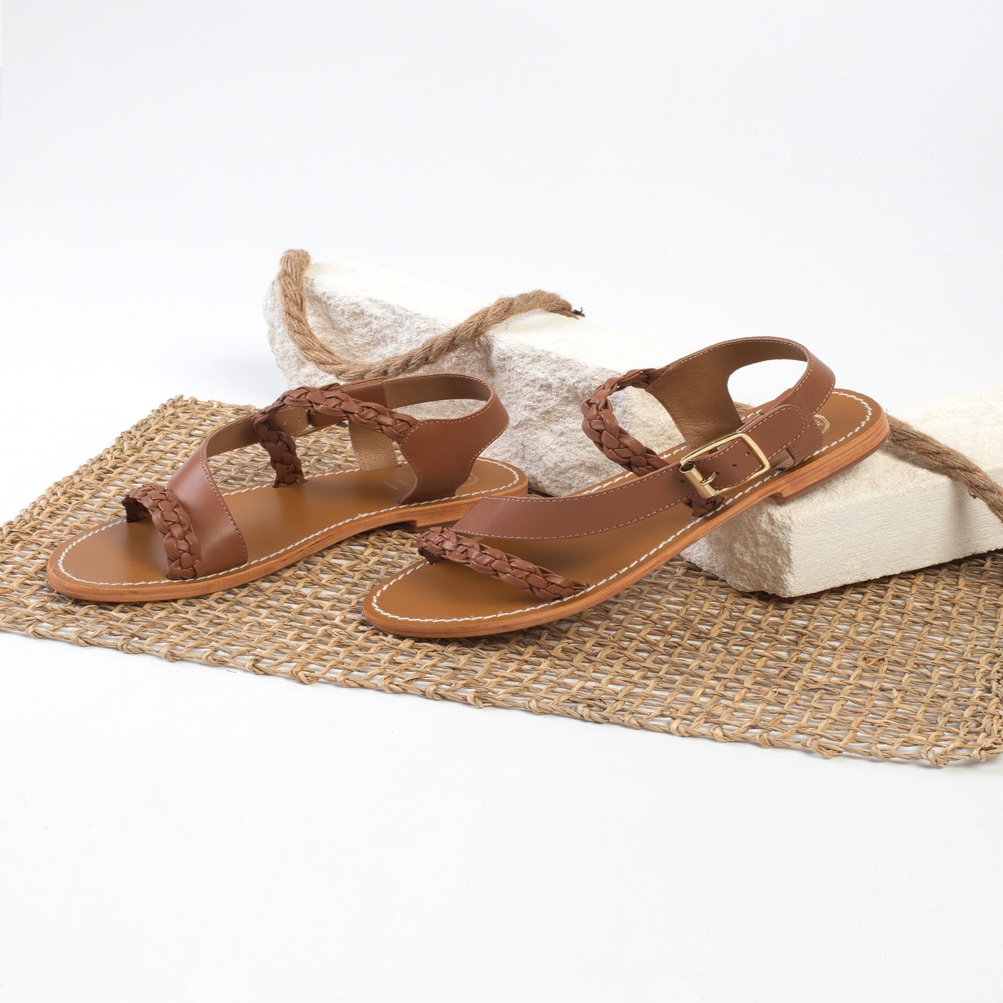 OLCANI sandales en cuir camel