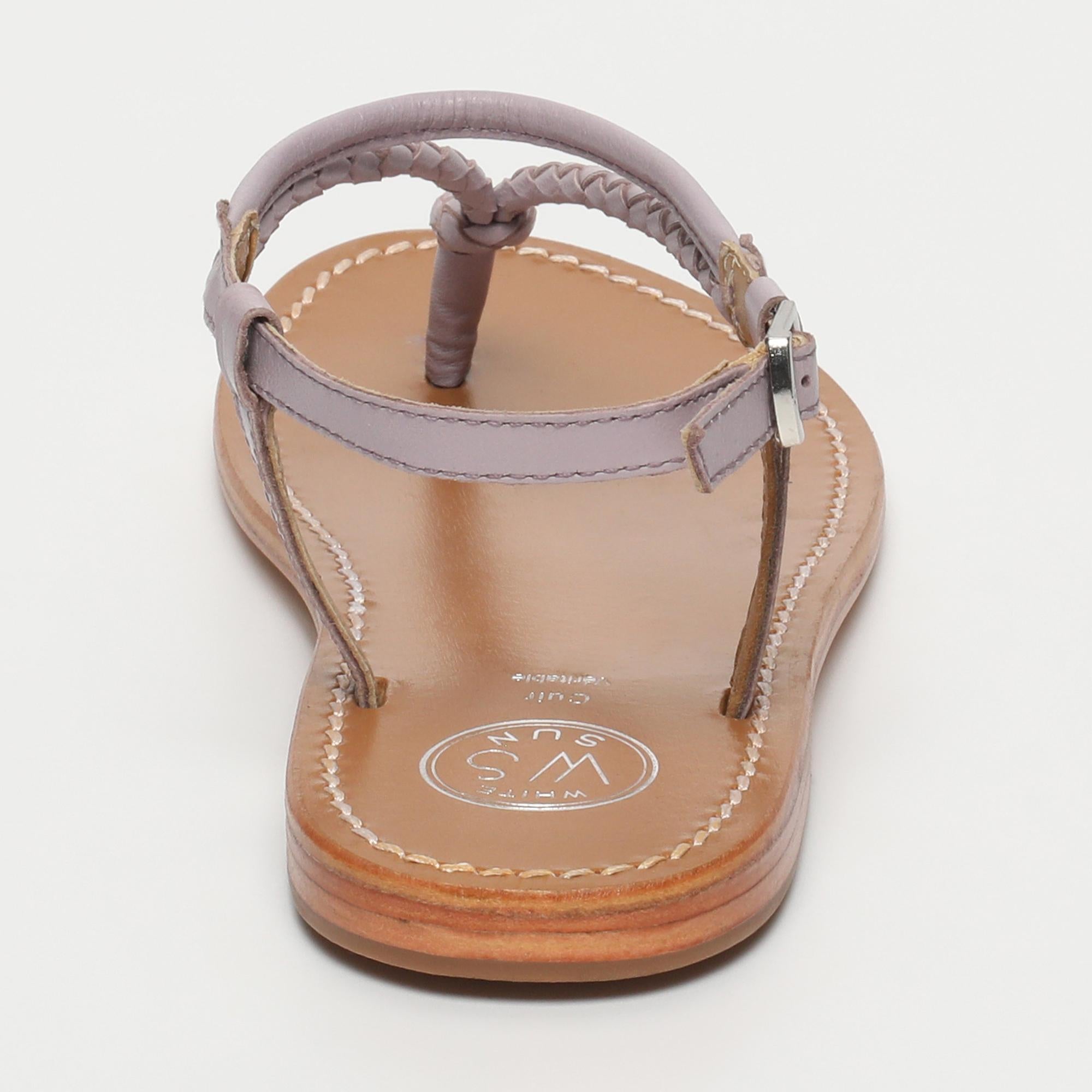 PAZ sandales entre doigt en cuir lilas