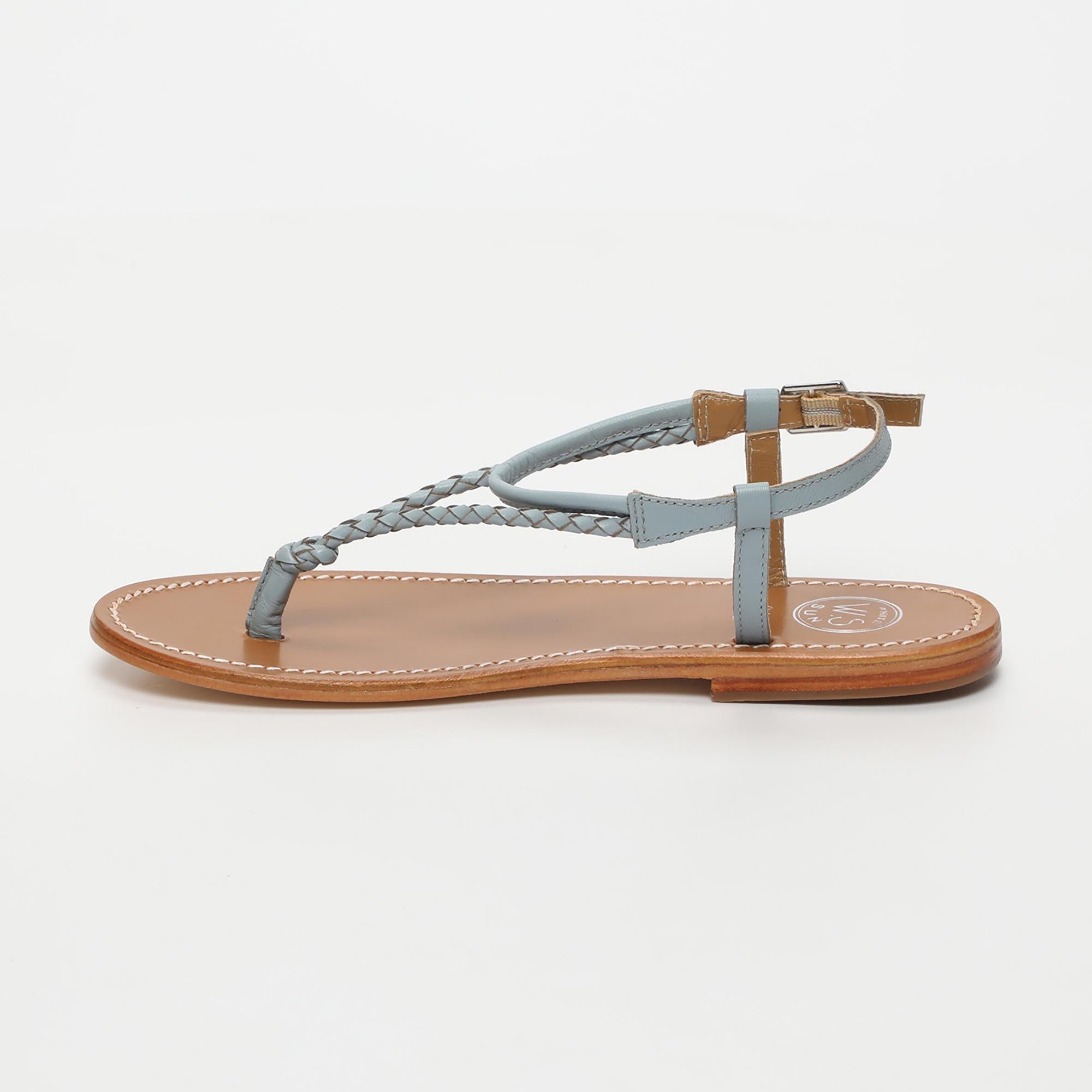 PAZ sandales entre doigt en cuir bleu clair