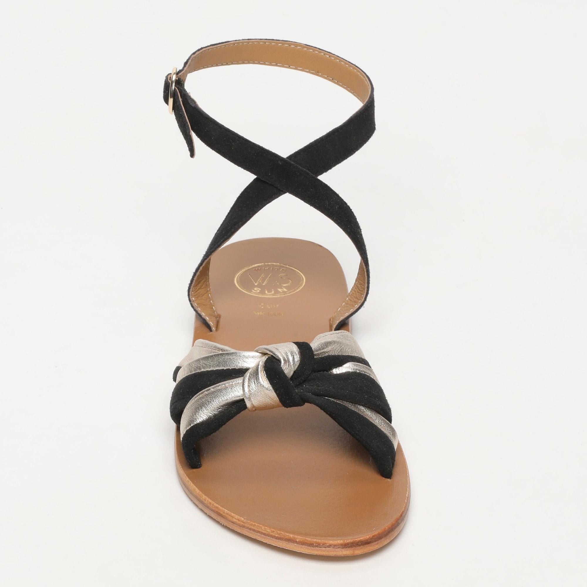 SINGLA sandales fantaisie en cuir noir et or