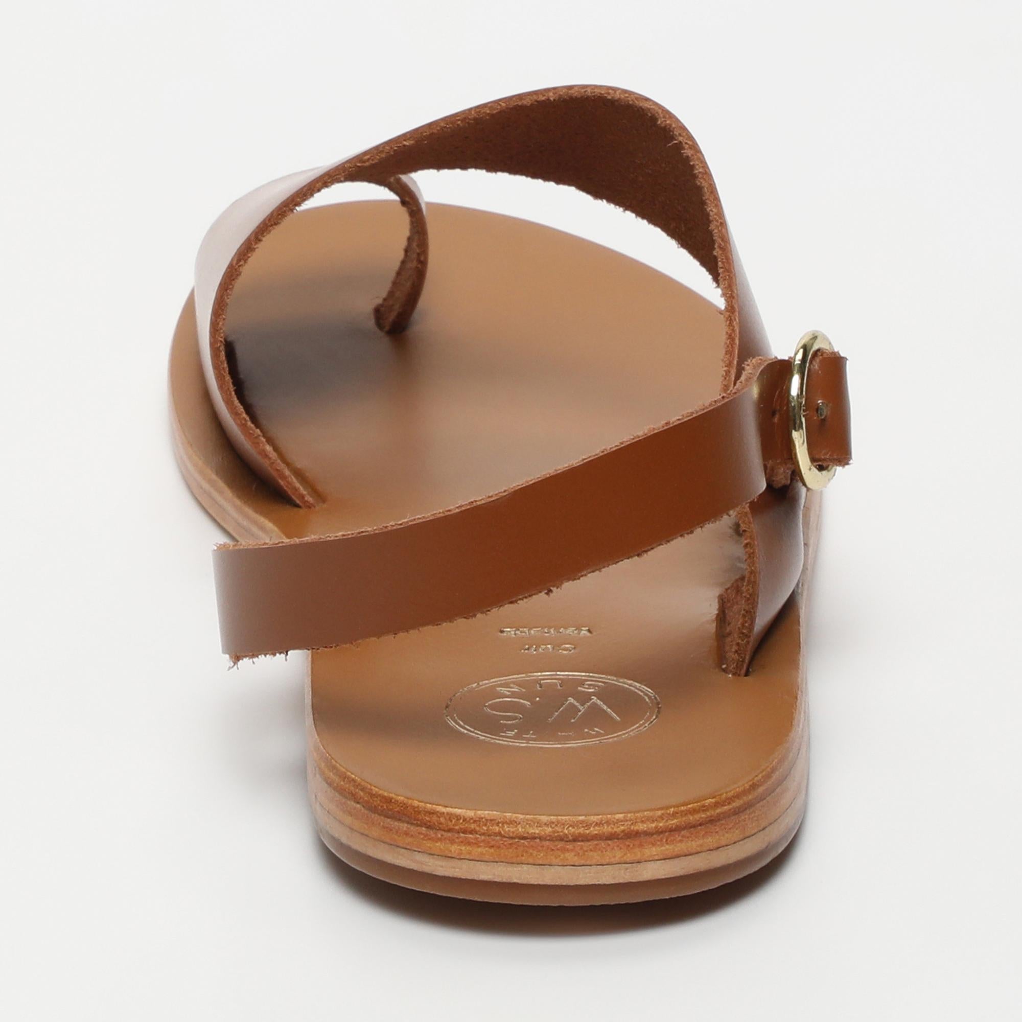 TEYANA sandales entre doigt en cuir camel
