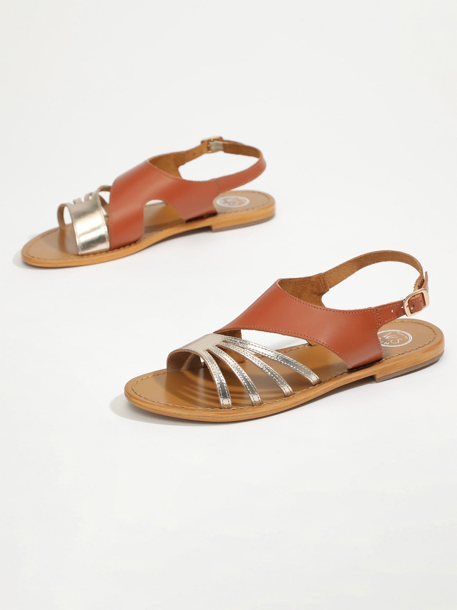 ETHELDA sandales fantaisie en cuir camel et or