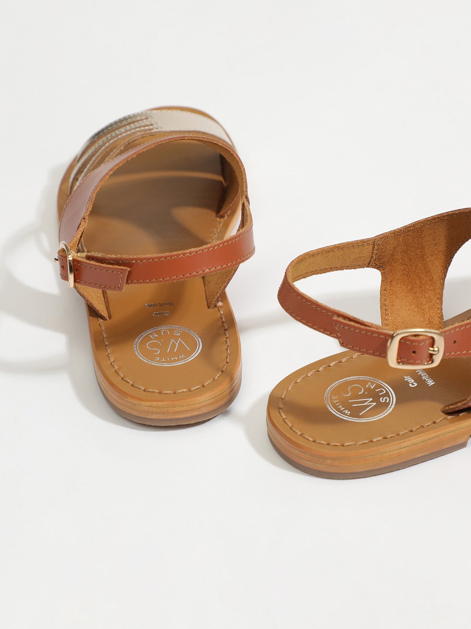 ETHELDA sandales fantaisie en cuir camel et or