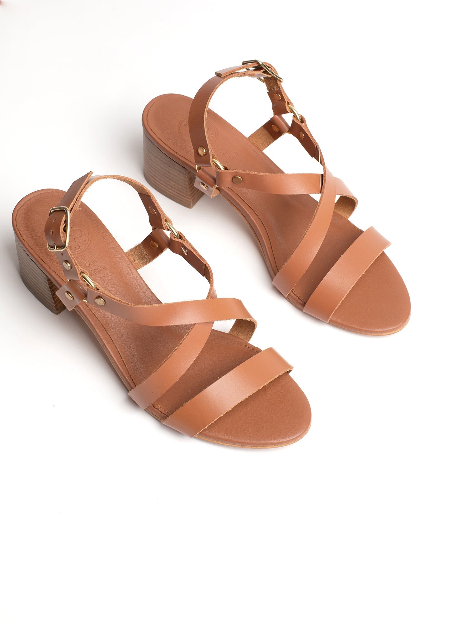 AMA sandales talon en cuir camel