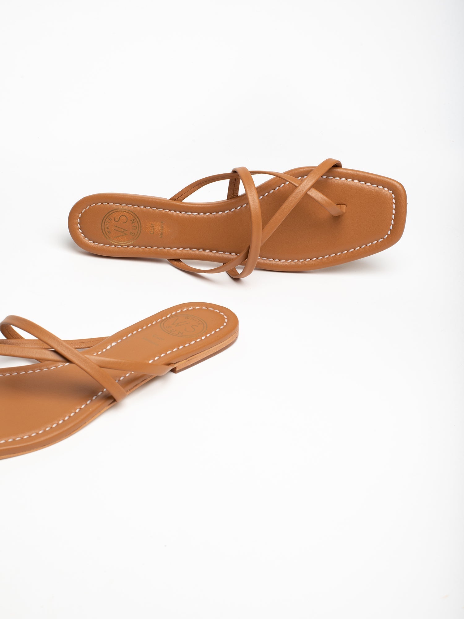 HAMID sandales en cuir camel clair